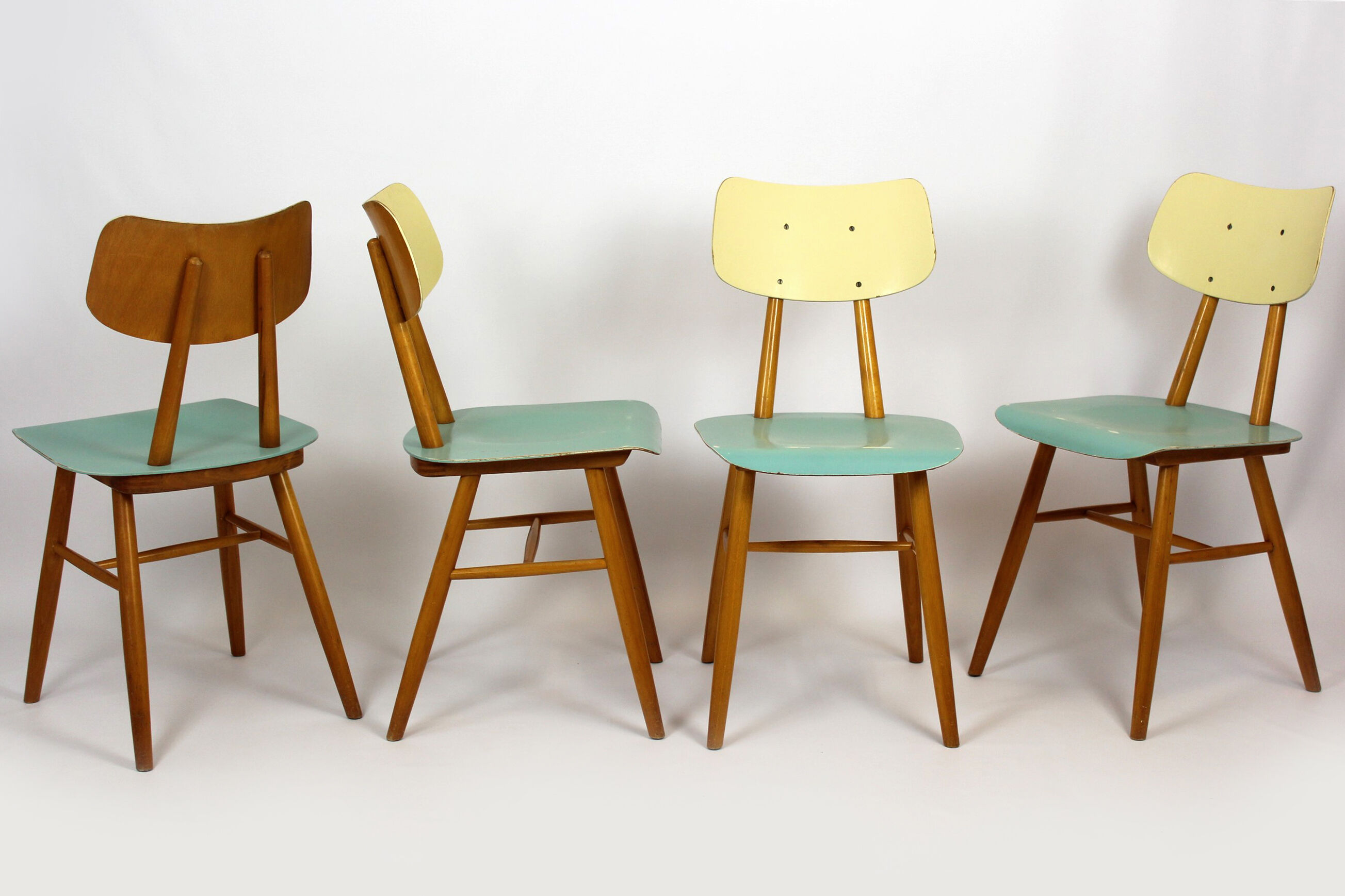 Chaises de salle à manger vintage en bois de Ton, 1971