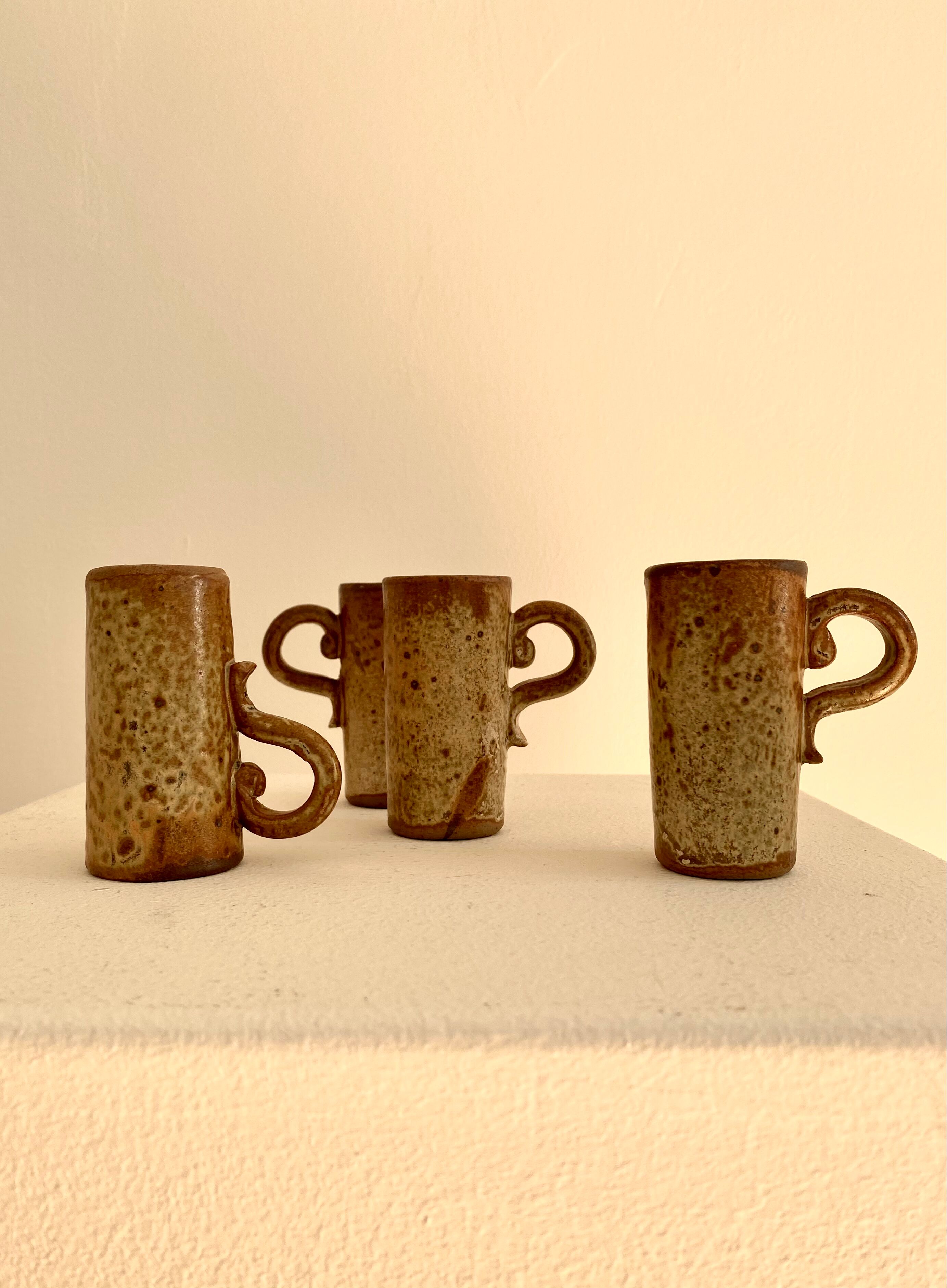 Cups/Glasses with liqueur