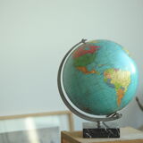 Globe