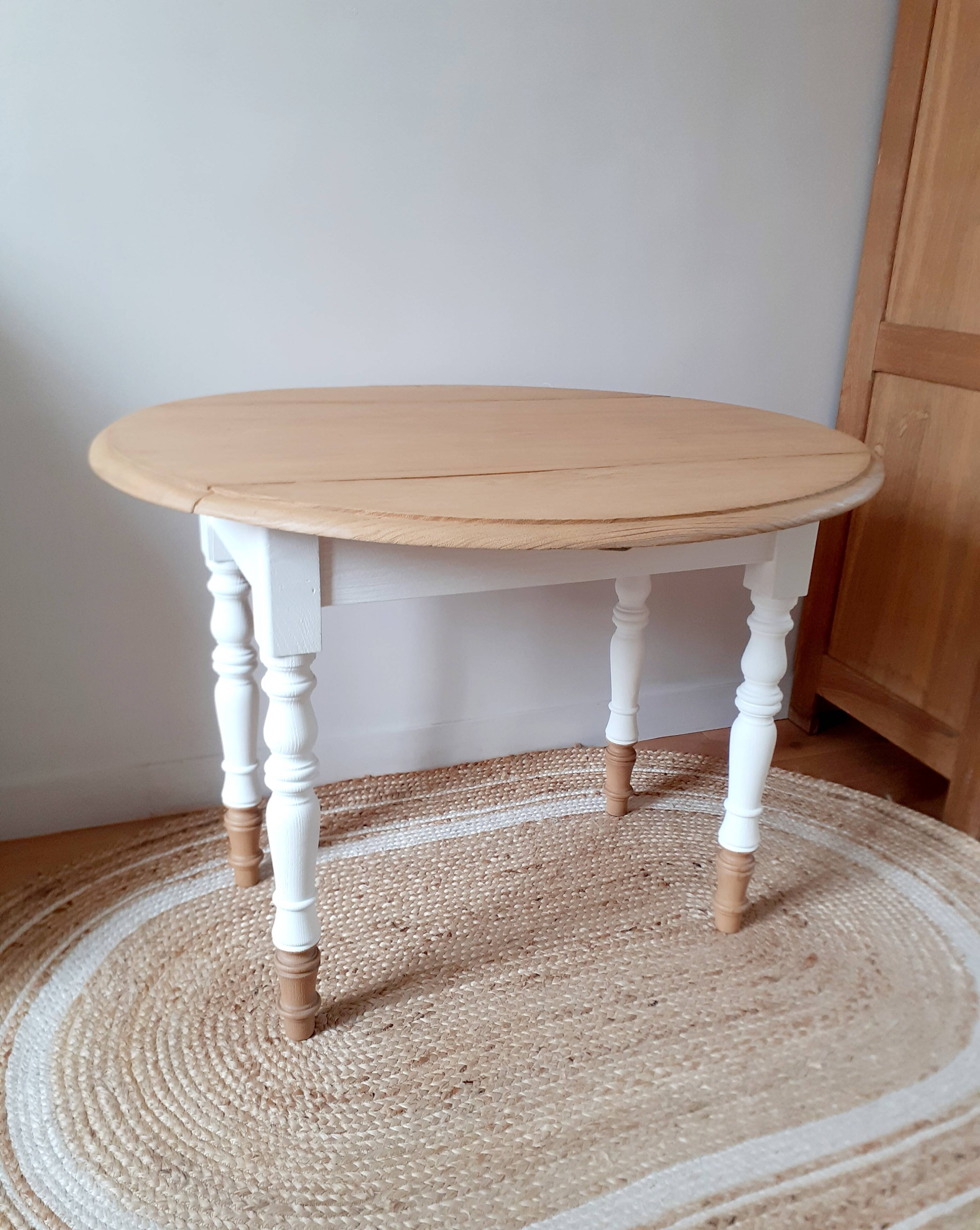Round table with flaps restyled