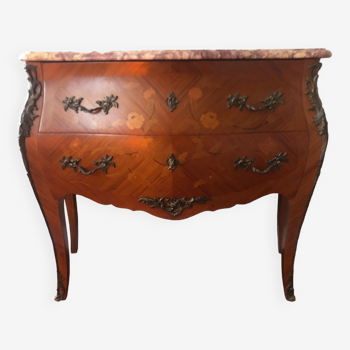 Louis XV curved chest of drawers