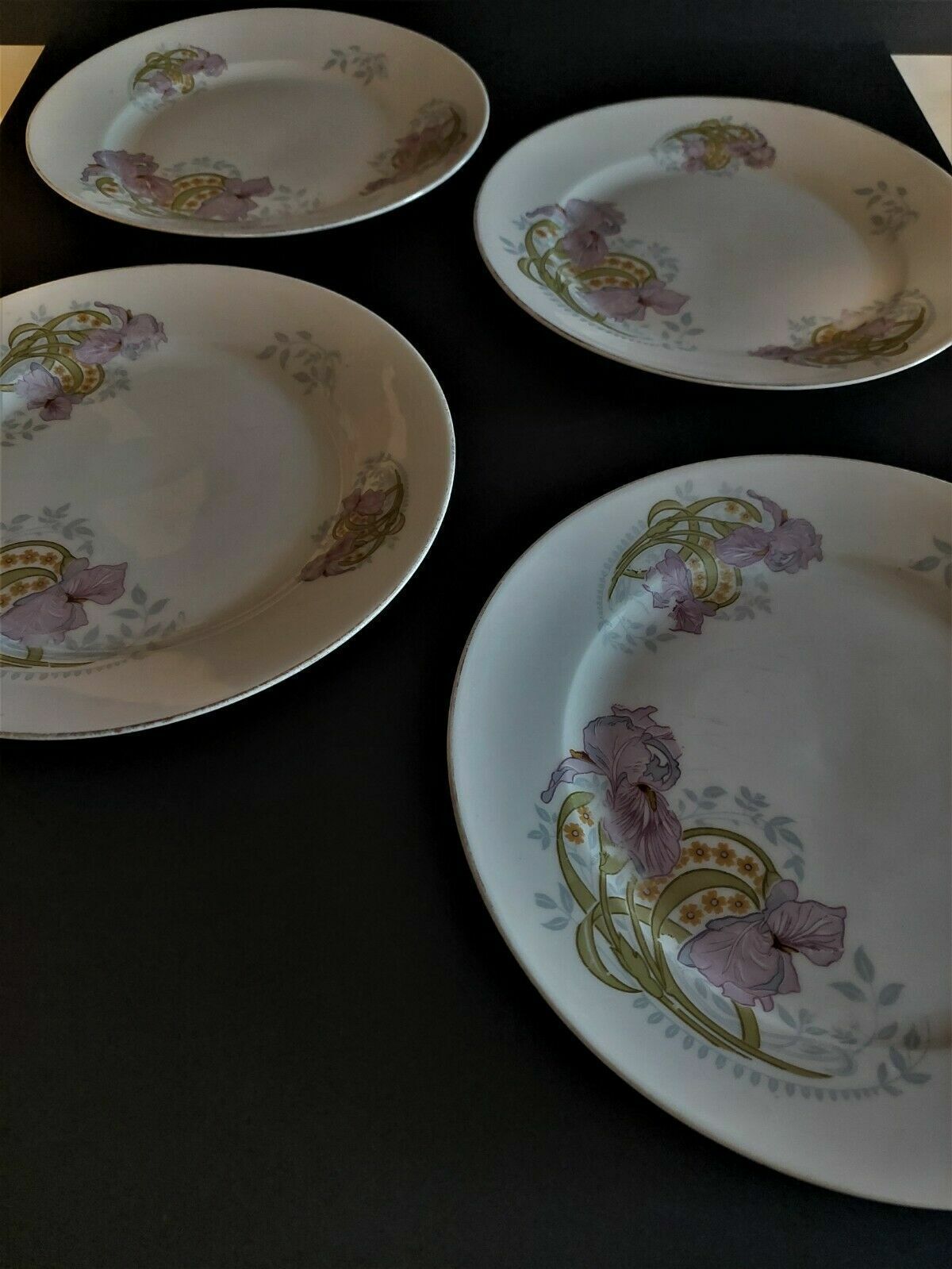Lot De 4 Assiettes Plates Violet Frozen (Disney) Pour Enfant - Neuf Sous Emballage