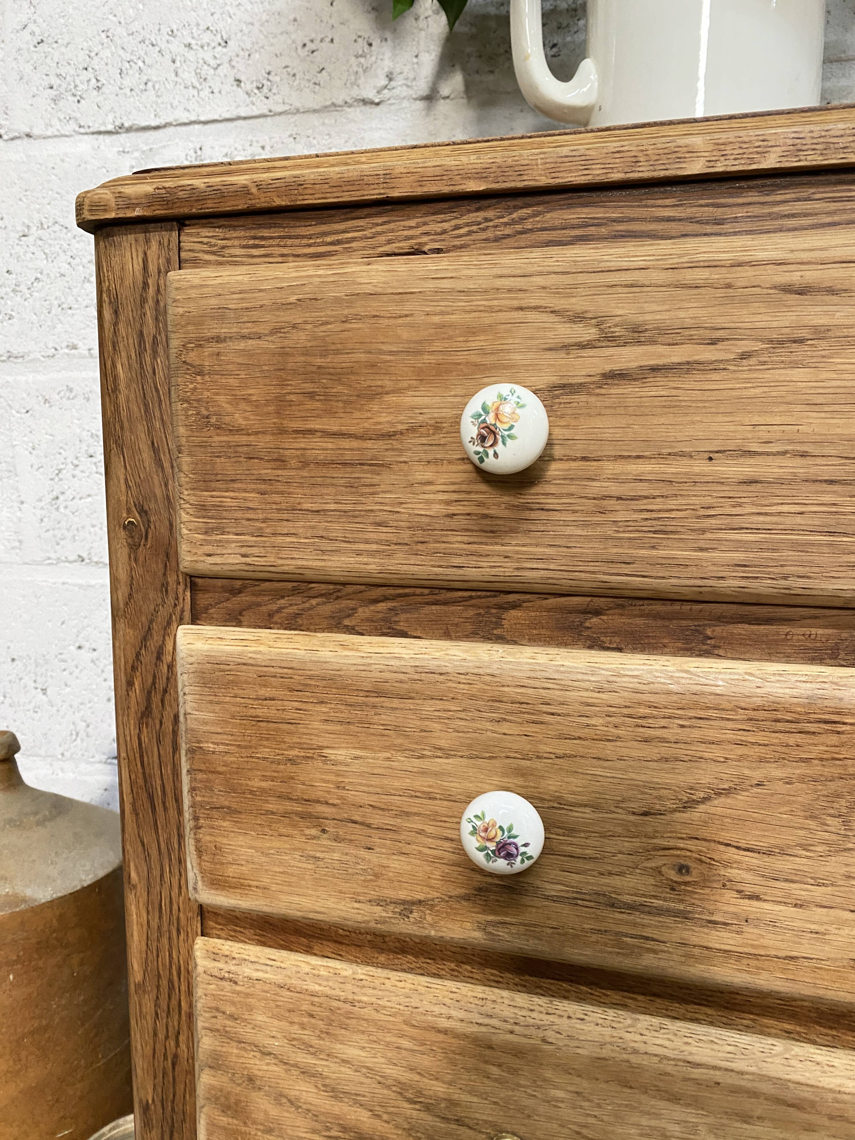 antique chest of drawers with 4 drawers