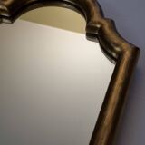 Wall mirror with a curved pediment in gilded wood, Louis-Philippe style, 44x30 cm