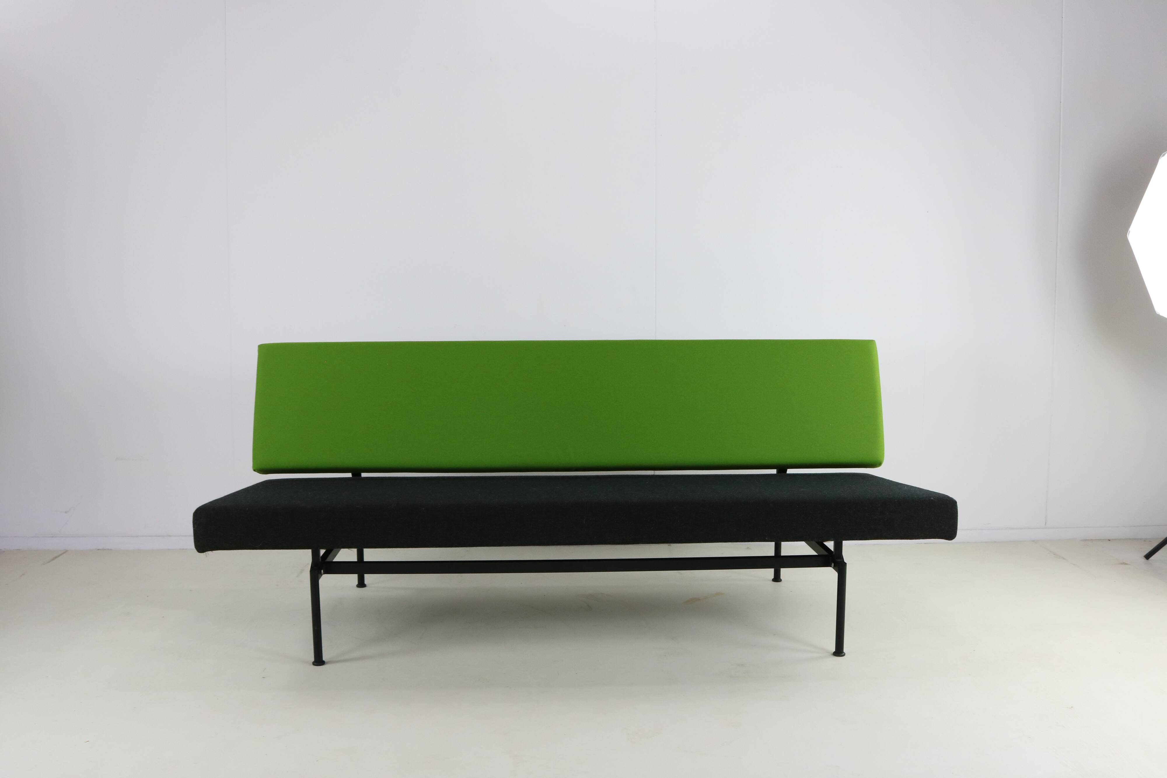 Sixties design sit/sleep sofa by Cordemeyer for Gispen Holland