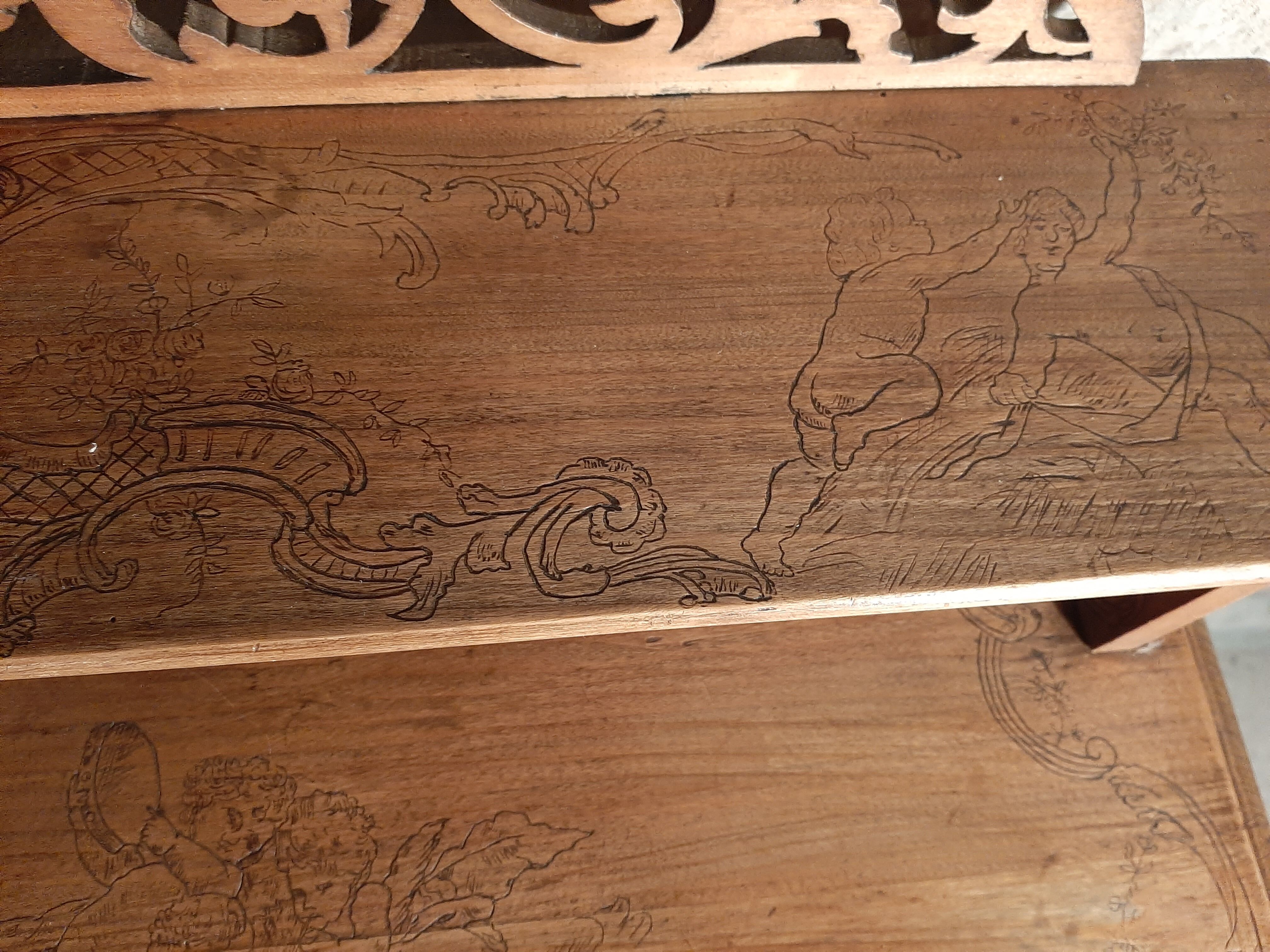 Small office early century has pyrograved décor