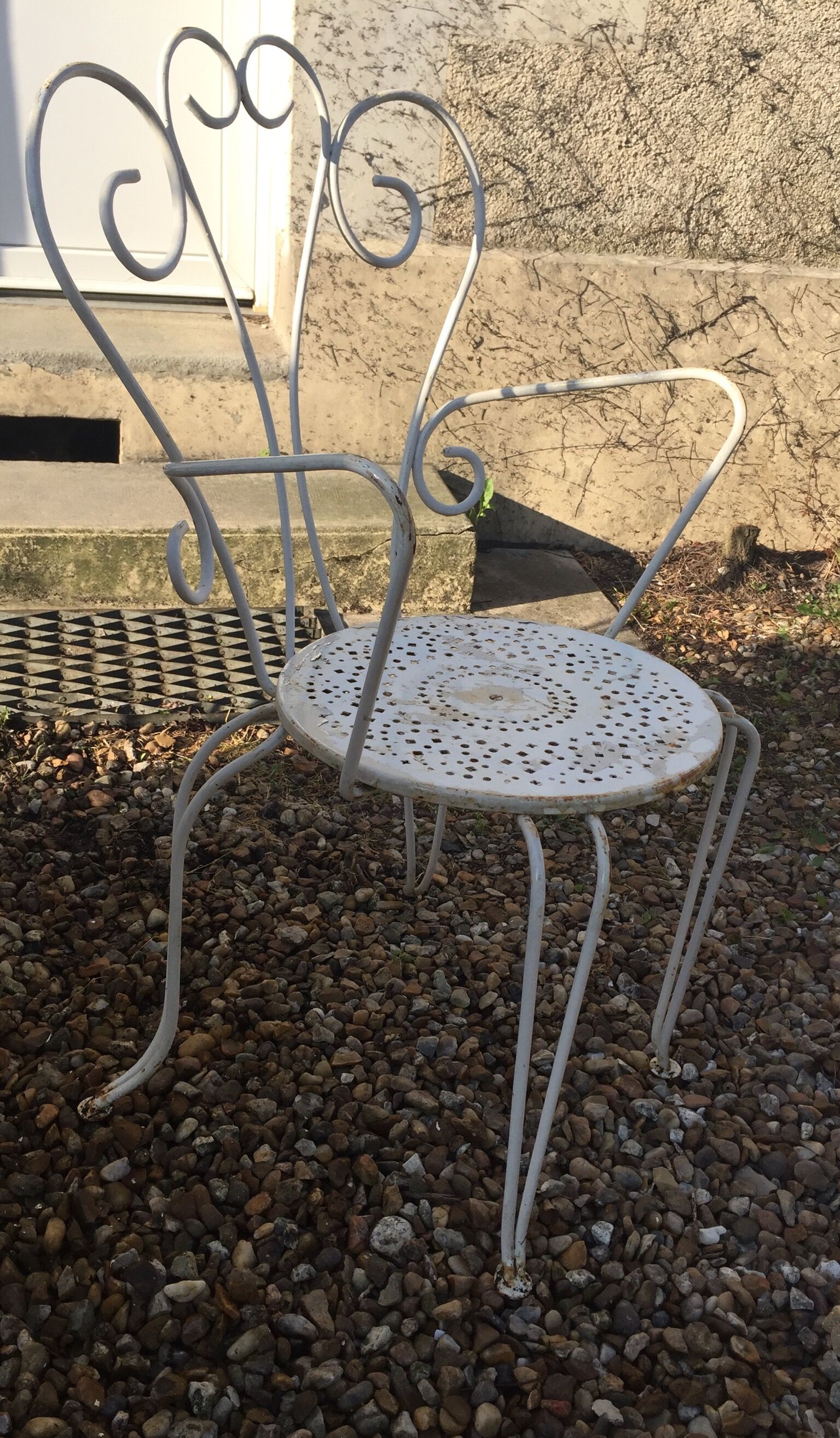 Garden furniture in wrought iron