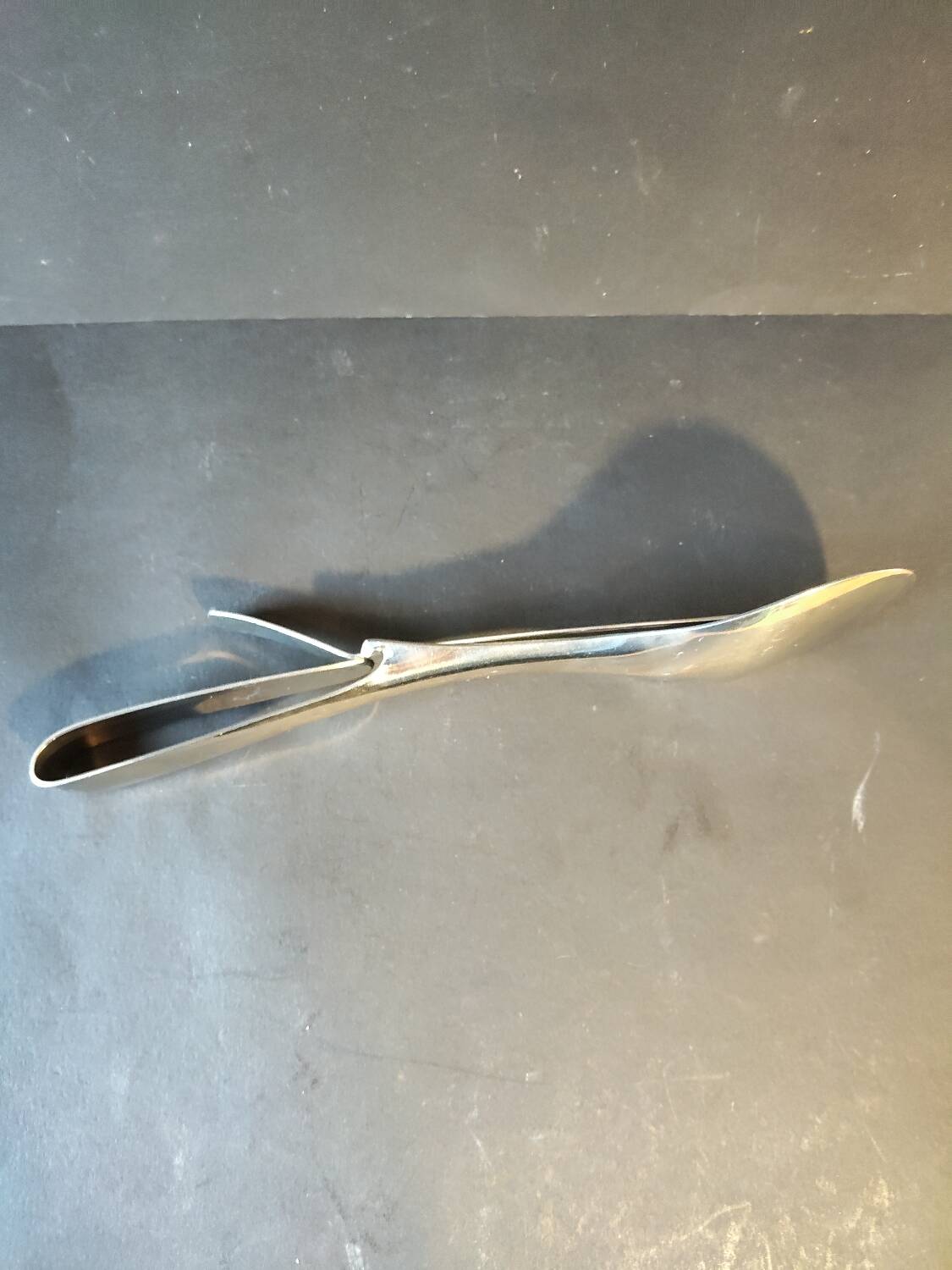 Modernist salad tongs gulden – polished stainless steel – 1970s