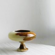 Marbled onyx box with lid - empty pocket bowl on marble base.
