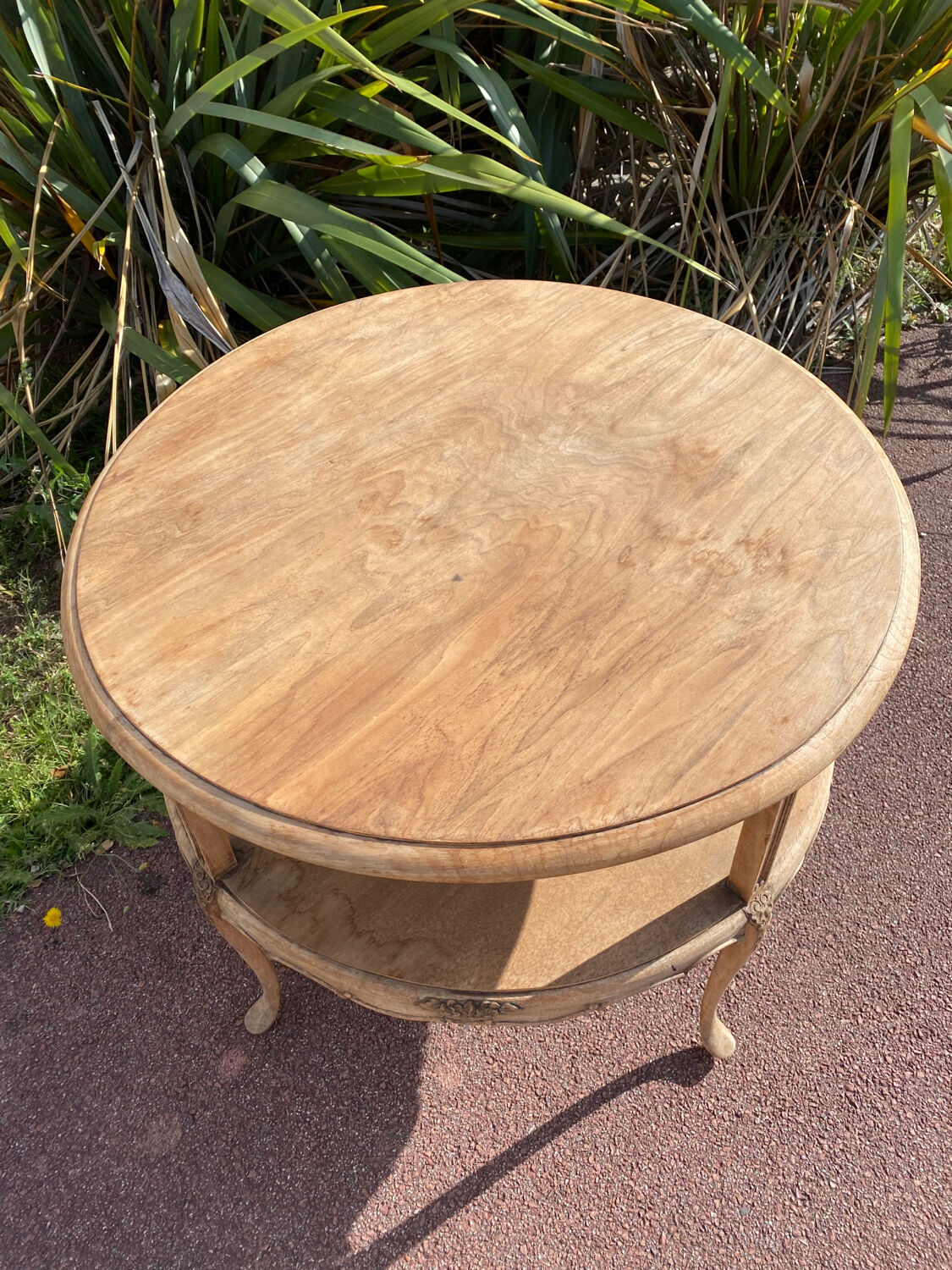 Antique chippendale style sandblasted wood coffee table