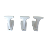 Series of 3 plastic hooks