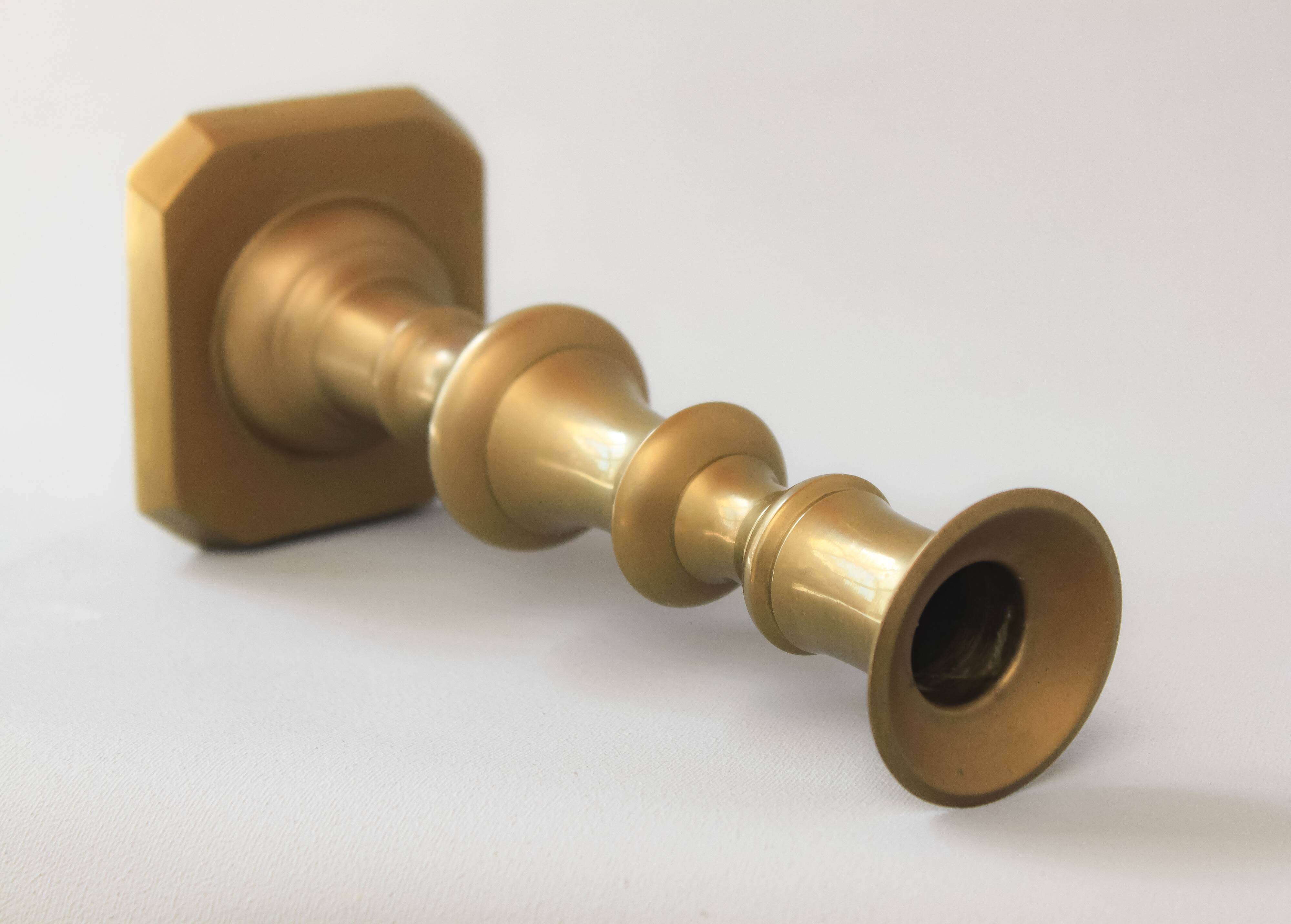 Pair of original vintage candelabros from bronce. Antiguos portavelas.