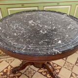 Round pedestal table, central foot and marble top, nineteenth °