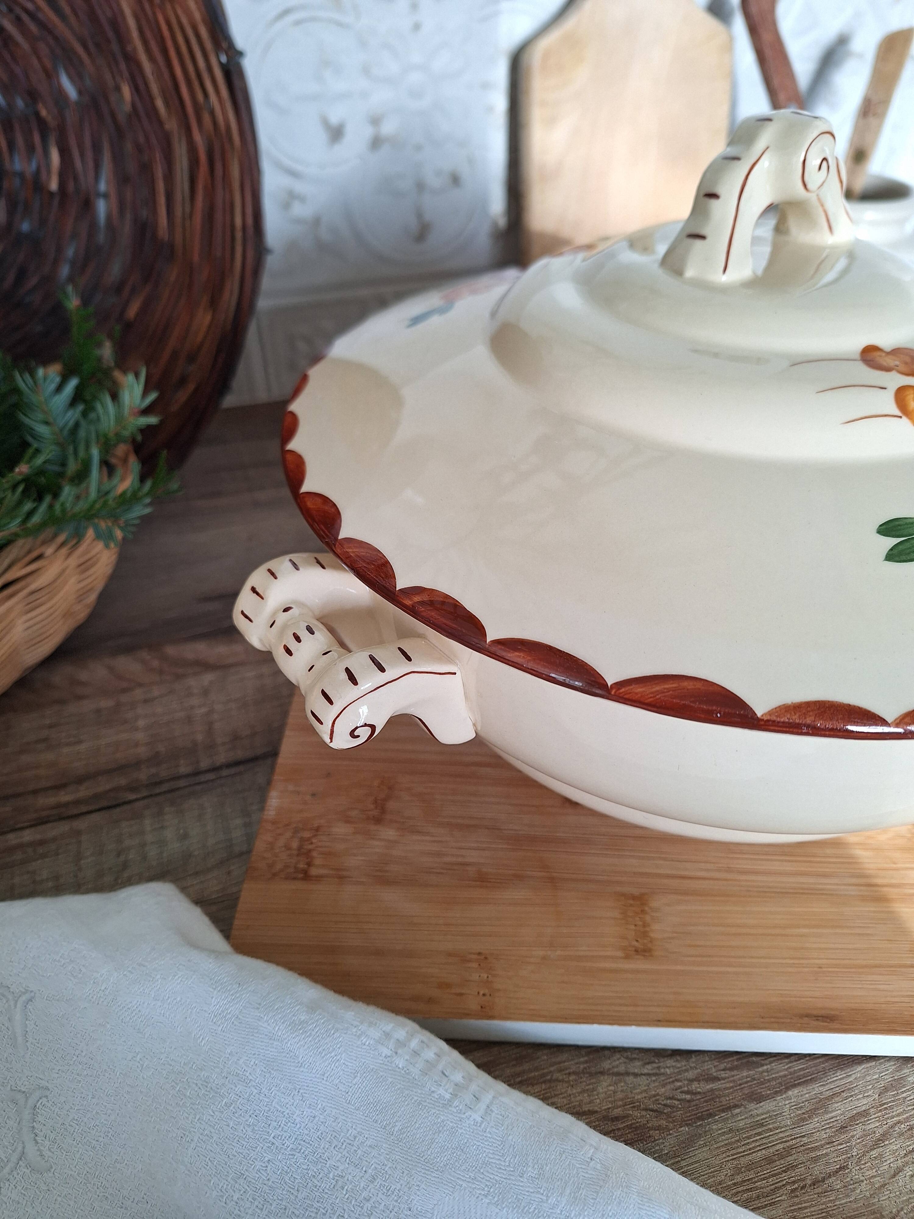 Longchamp Agen model soup tureen