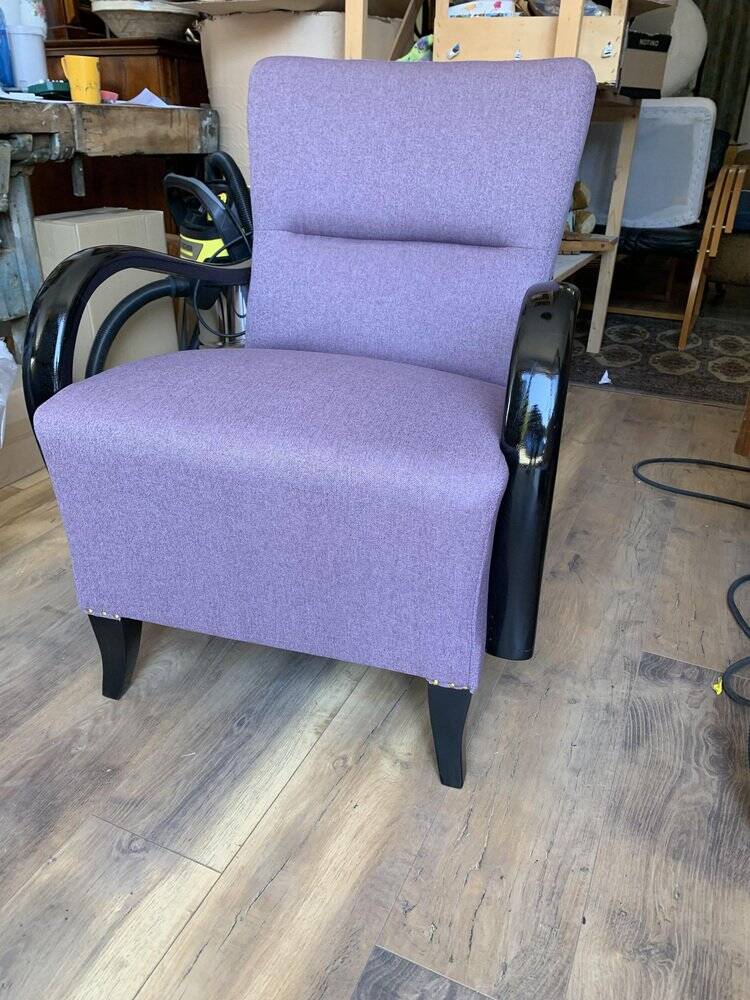 Art Deco armchair in plum fabric and black lacquered wood, 1920s.