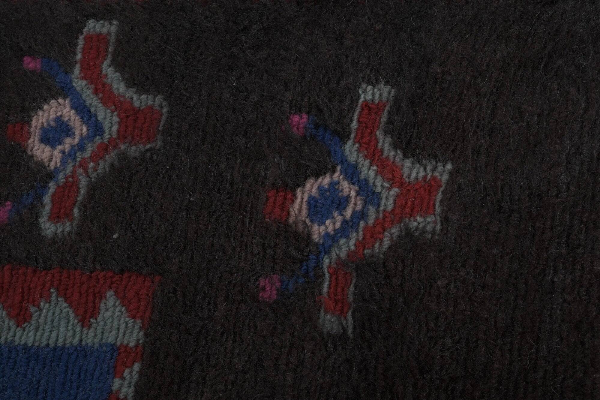 Vintage handmade Turkish rug 105x142 cm