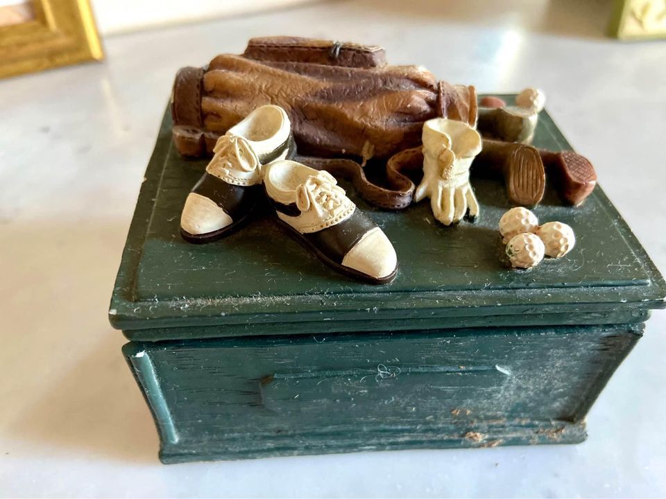 Golf-themed box