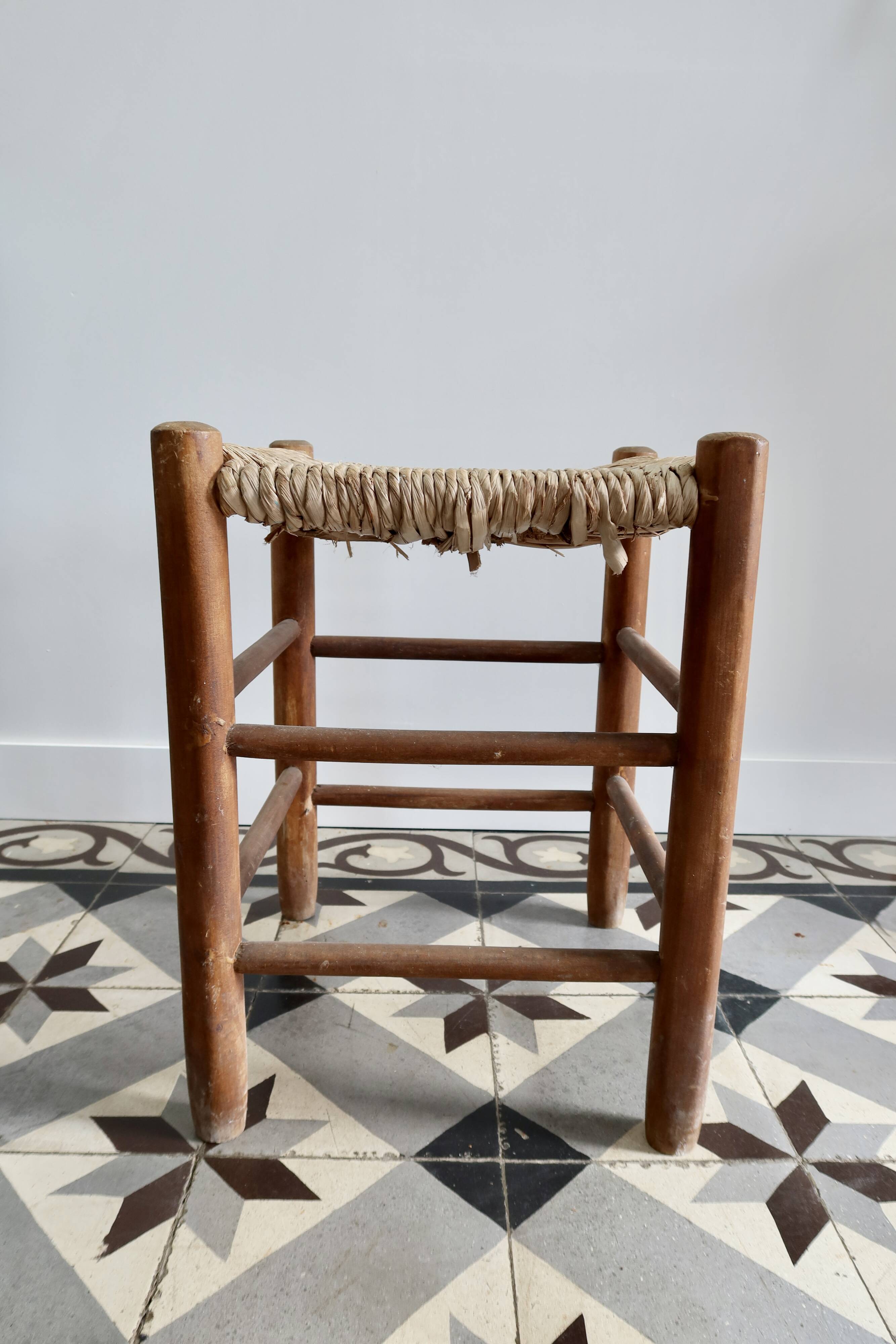 Vintage low wooden stool – Woven straw seat