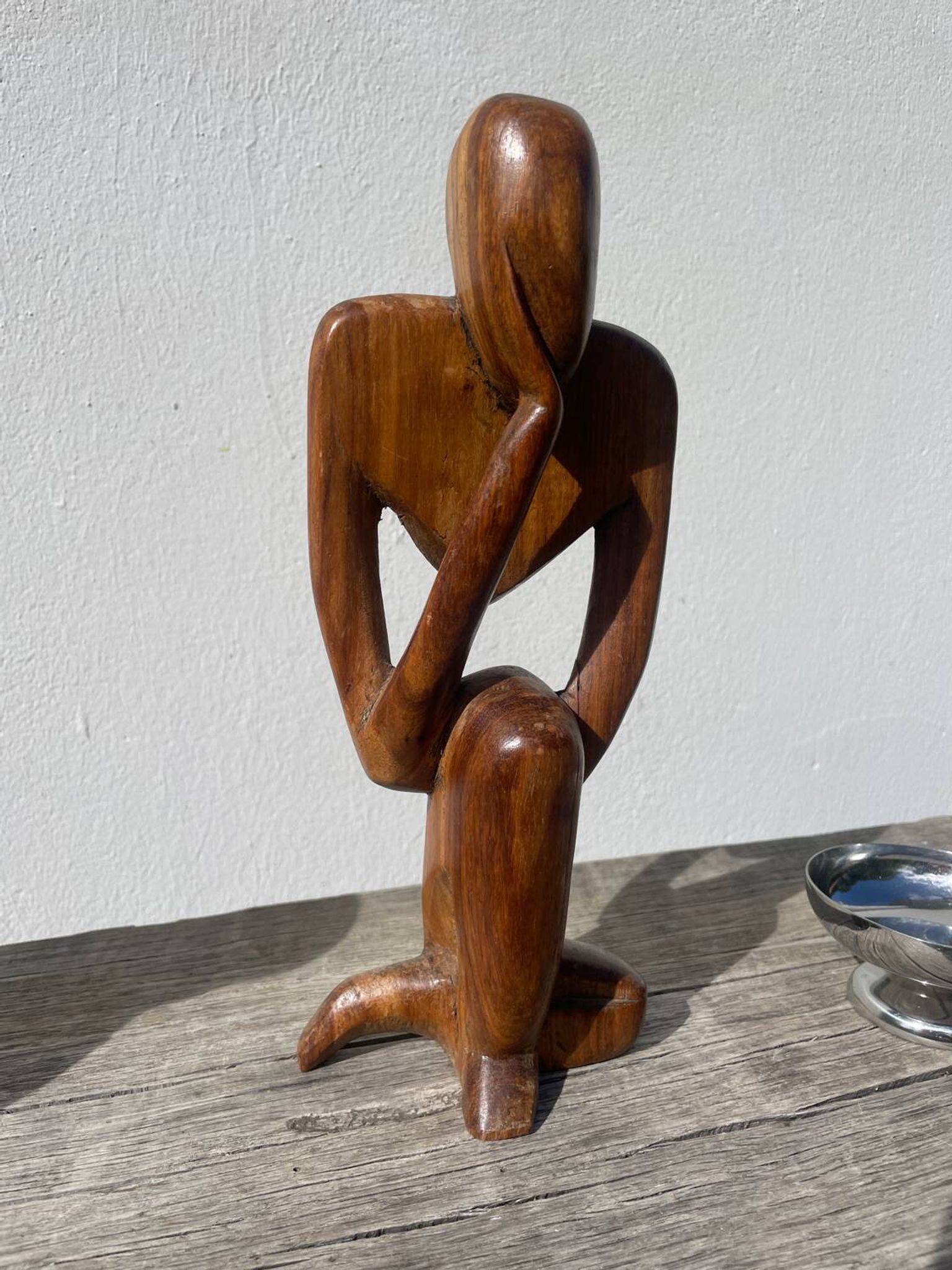 Wooden statuette sculpture, free form
