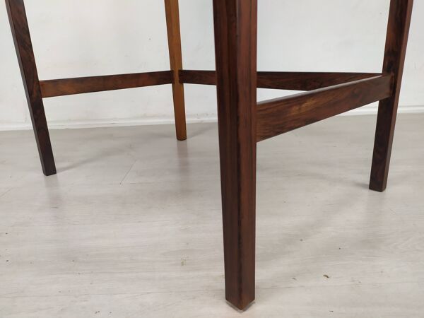 Secrétaire accueil restaurant scandinave