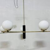 Lustre 5 feux en opaline blanche et métal, années 60