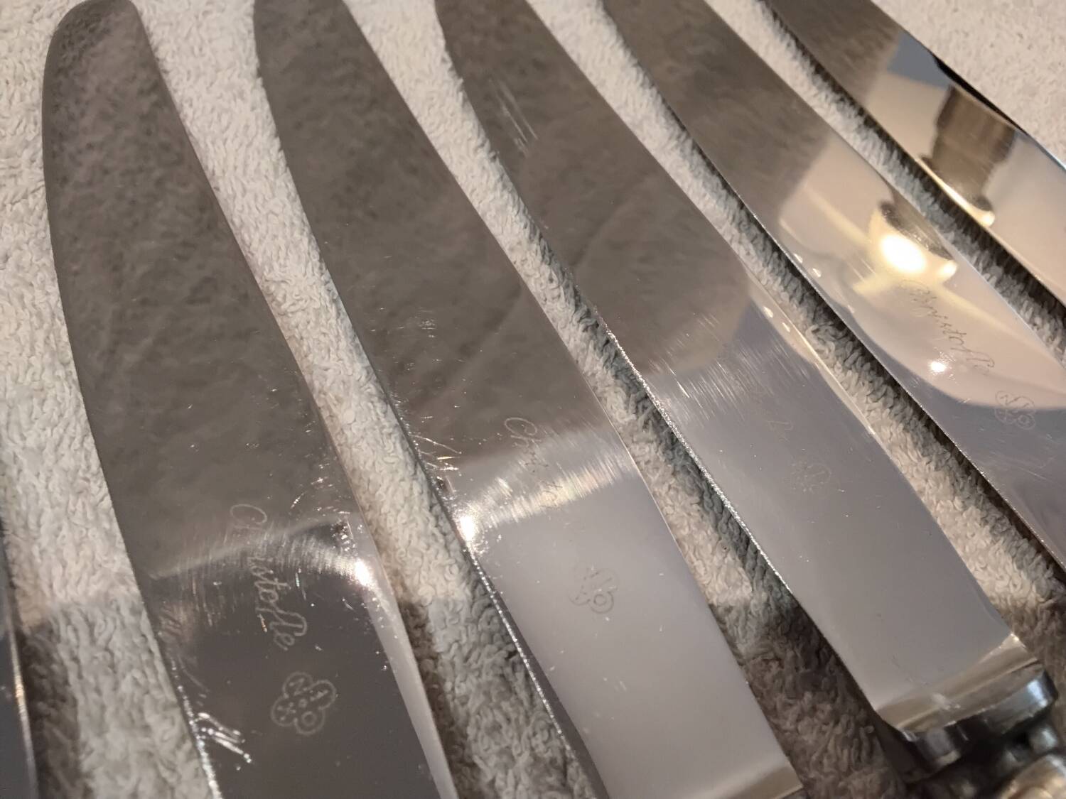 6 silver-plated metal table knives Christofle Marly 4 sharp blades