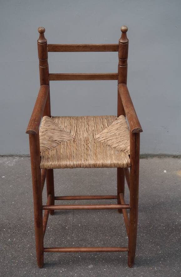 Chaise haute pour enfant vintage