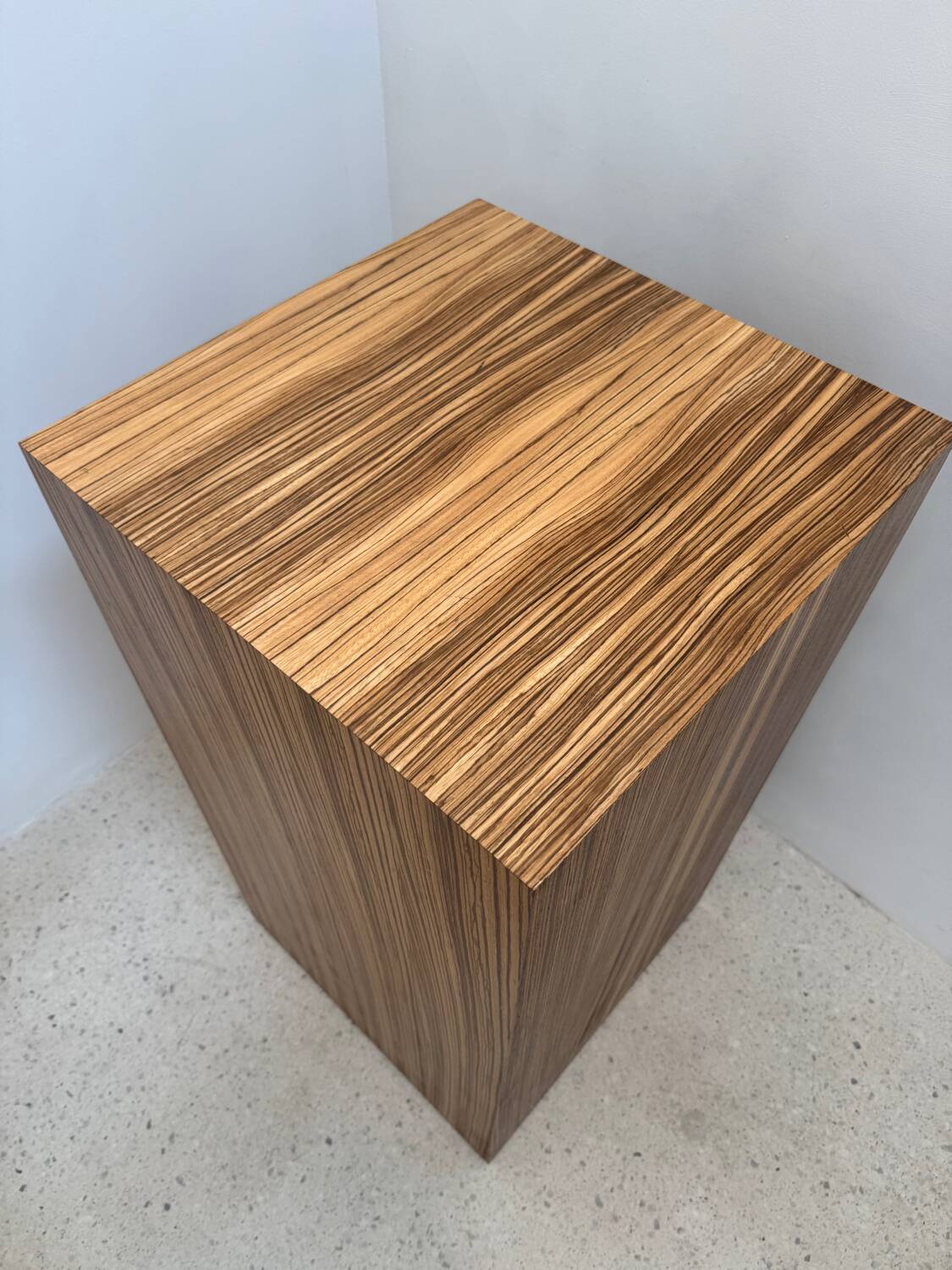 Wooden podium / case