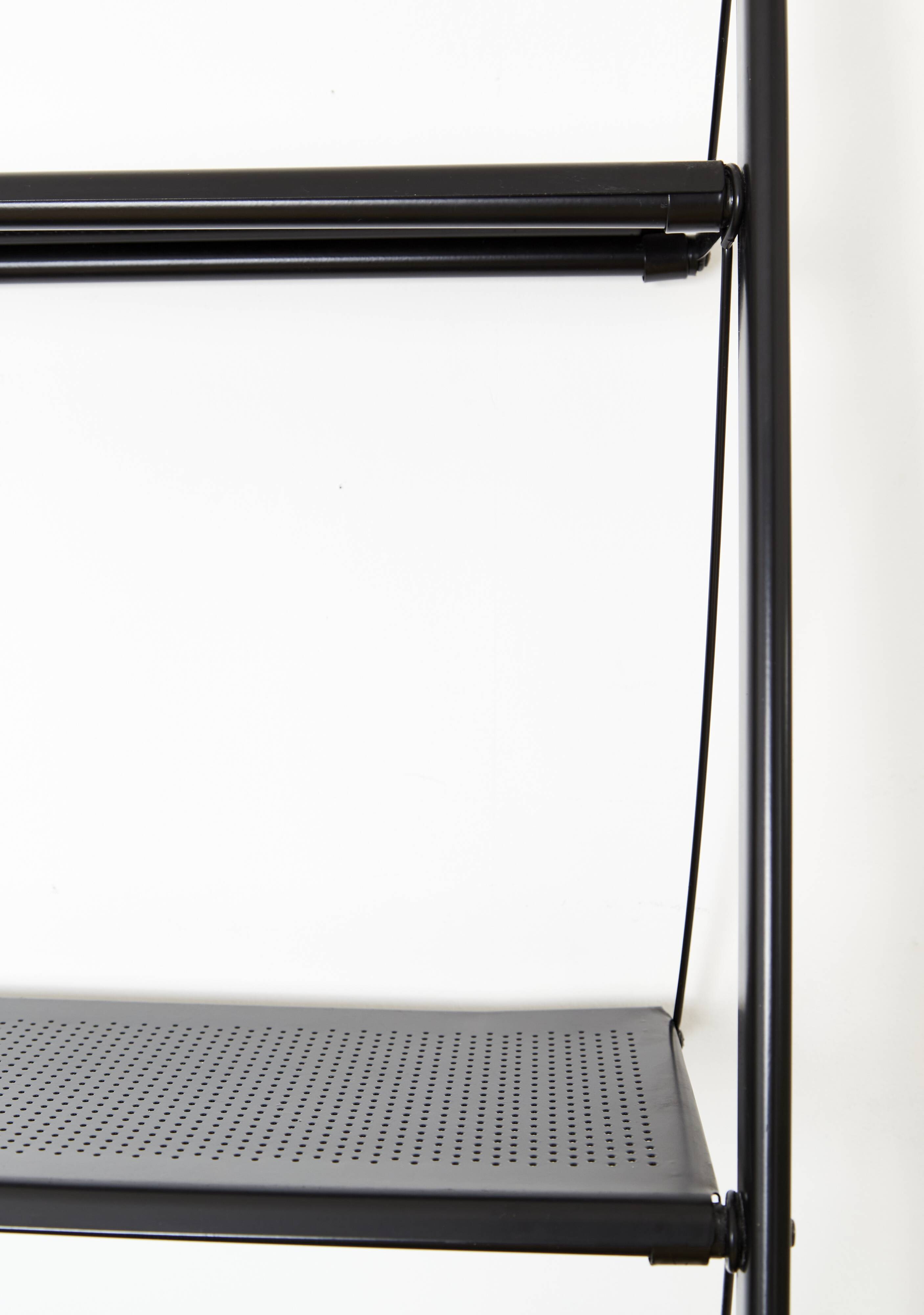 Etagère postmoderne dans le style de Philippe Starck