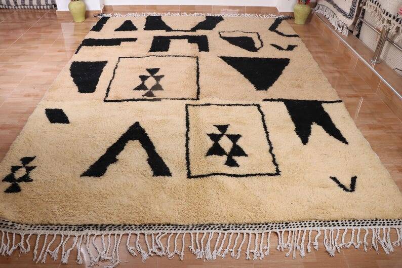 Handmade traditional pure wool rug size 200/300 cm