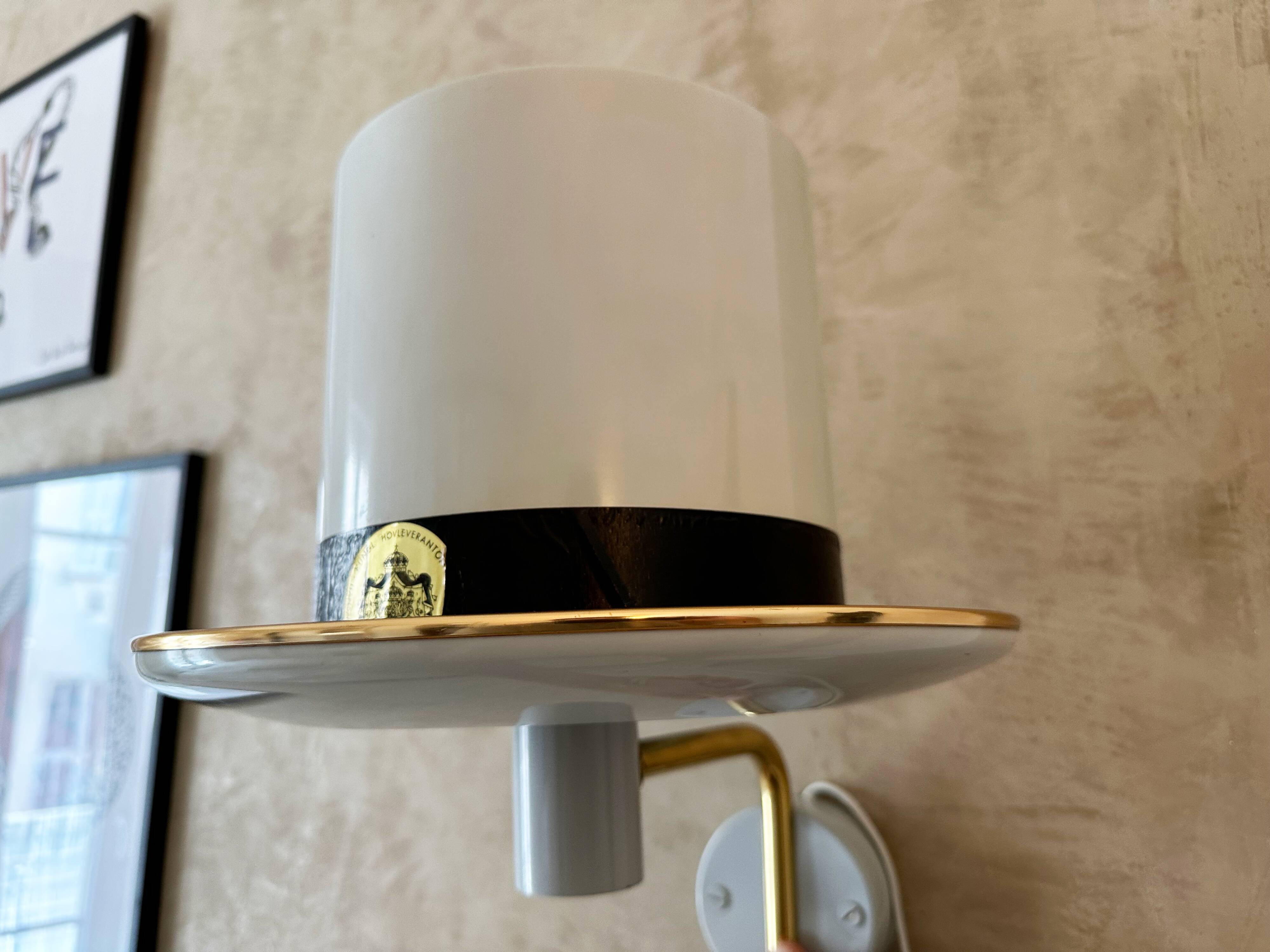 Hans-Agne Jakobsson AB, Markaryd - White Hat Lamp - Swedish design of the 1960s