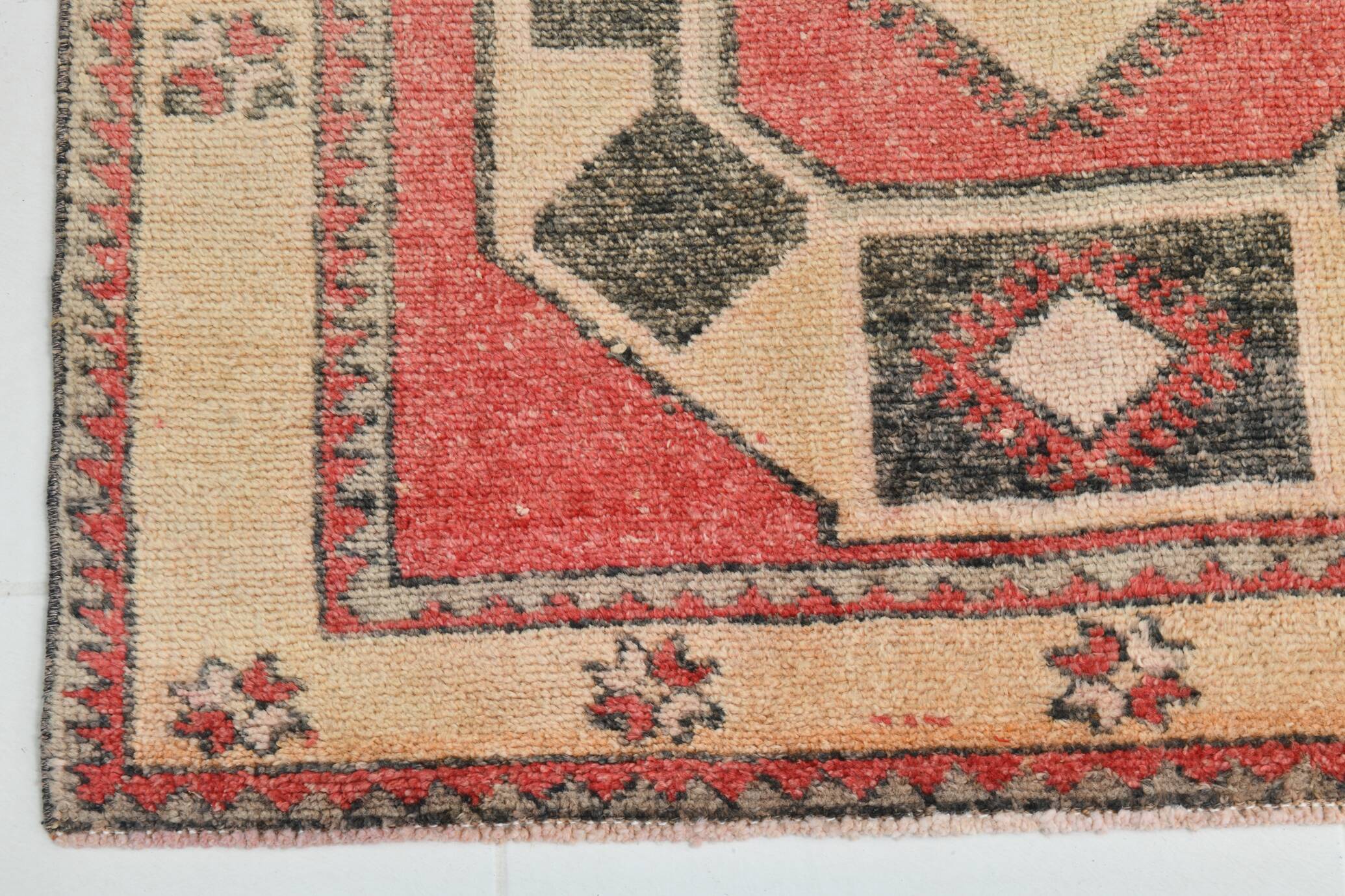 4x12 Coral Red & Beige Vintage Runner Rug,106x375 Cm