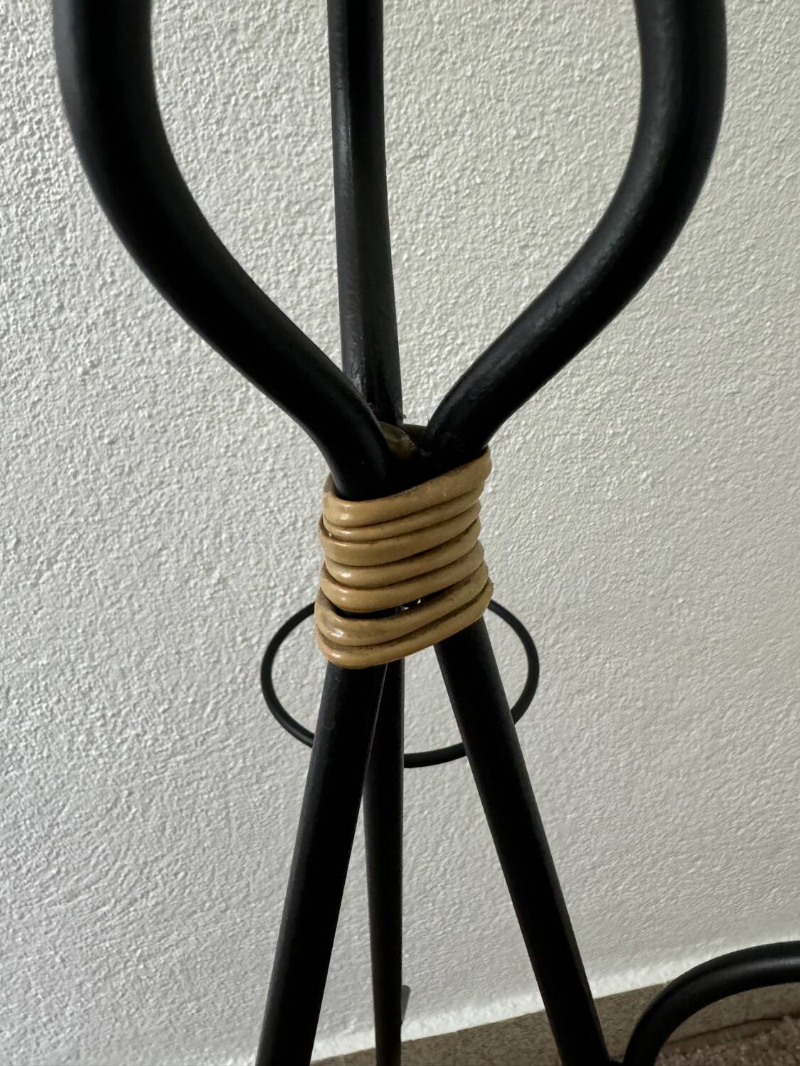 Porte plantes design années 60 dlg Matégot