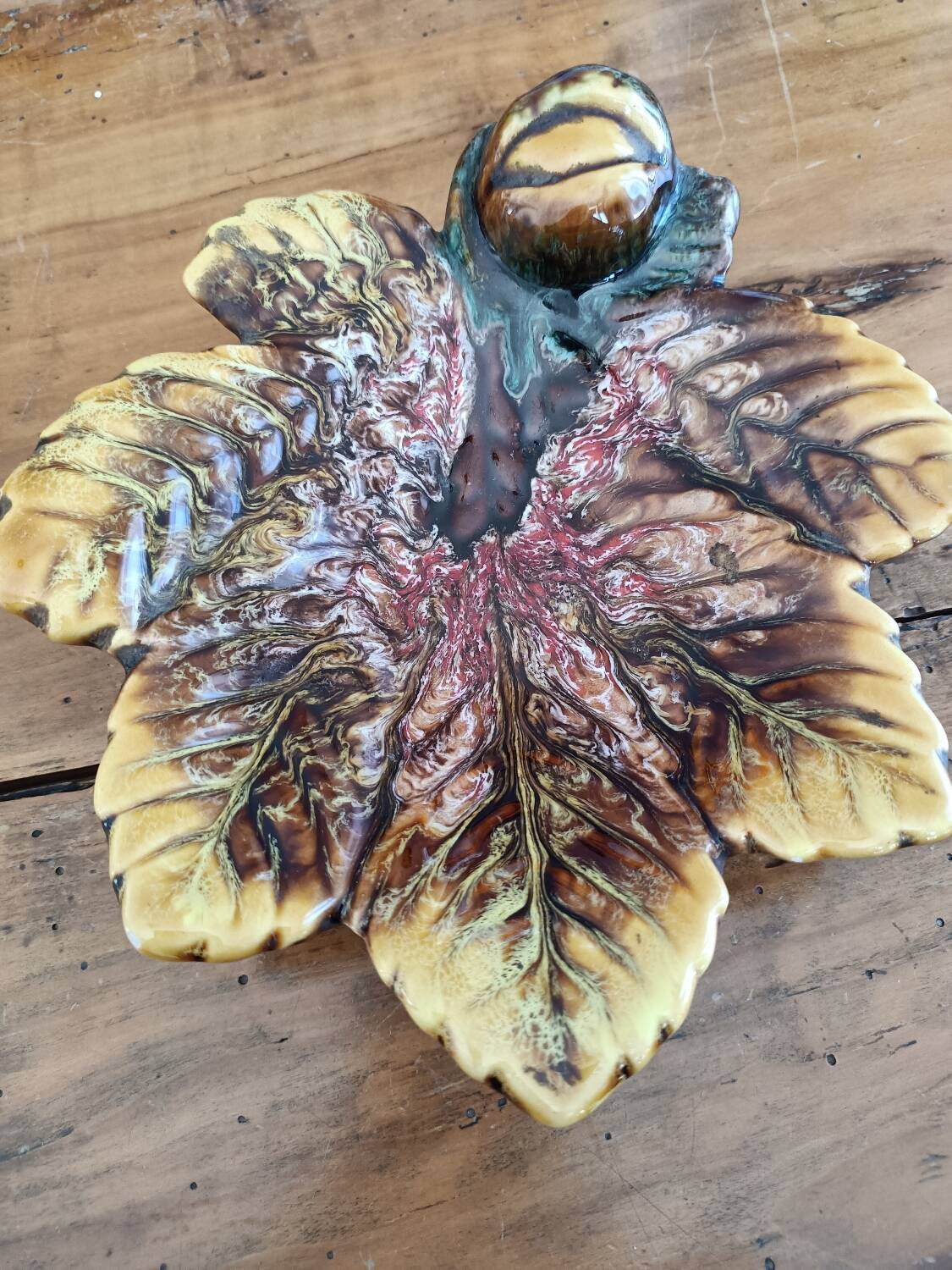 Feuille de marronnier en barbotine
