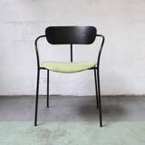 Pavilion AV4 chair, & Tradition