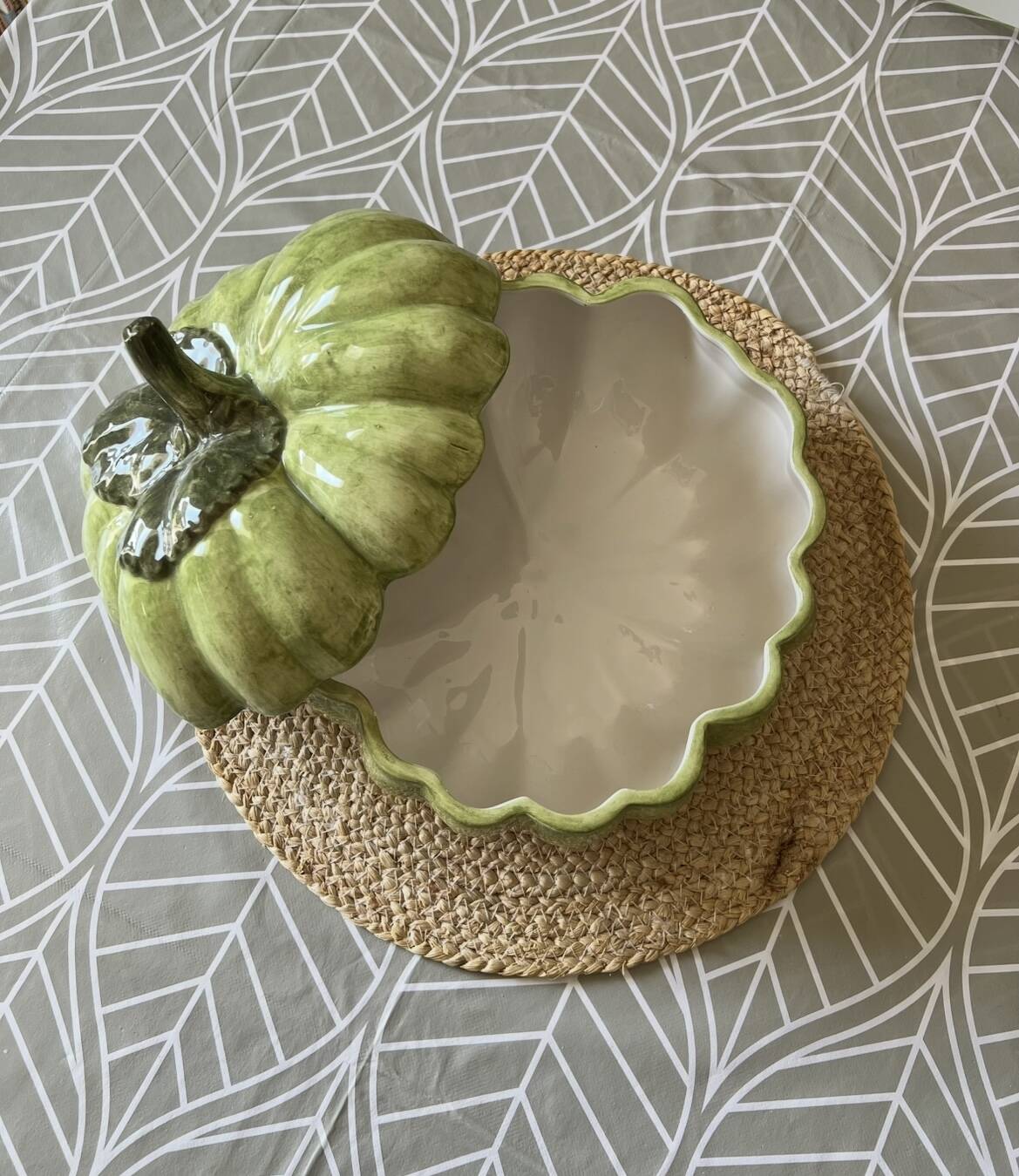 Vintage pumpkin-shaped soup tureen - decorative ceramic piece