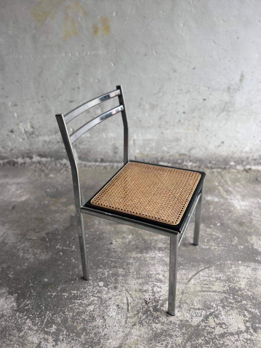 Chaise italienne chromée style Mid-Century avec assise en sangles naturelles — Structure chromée argentée