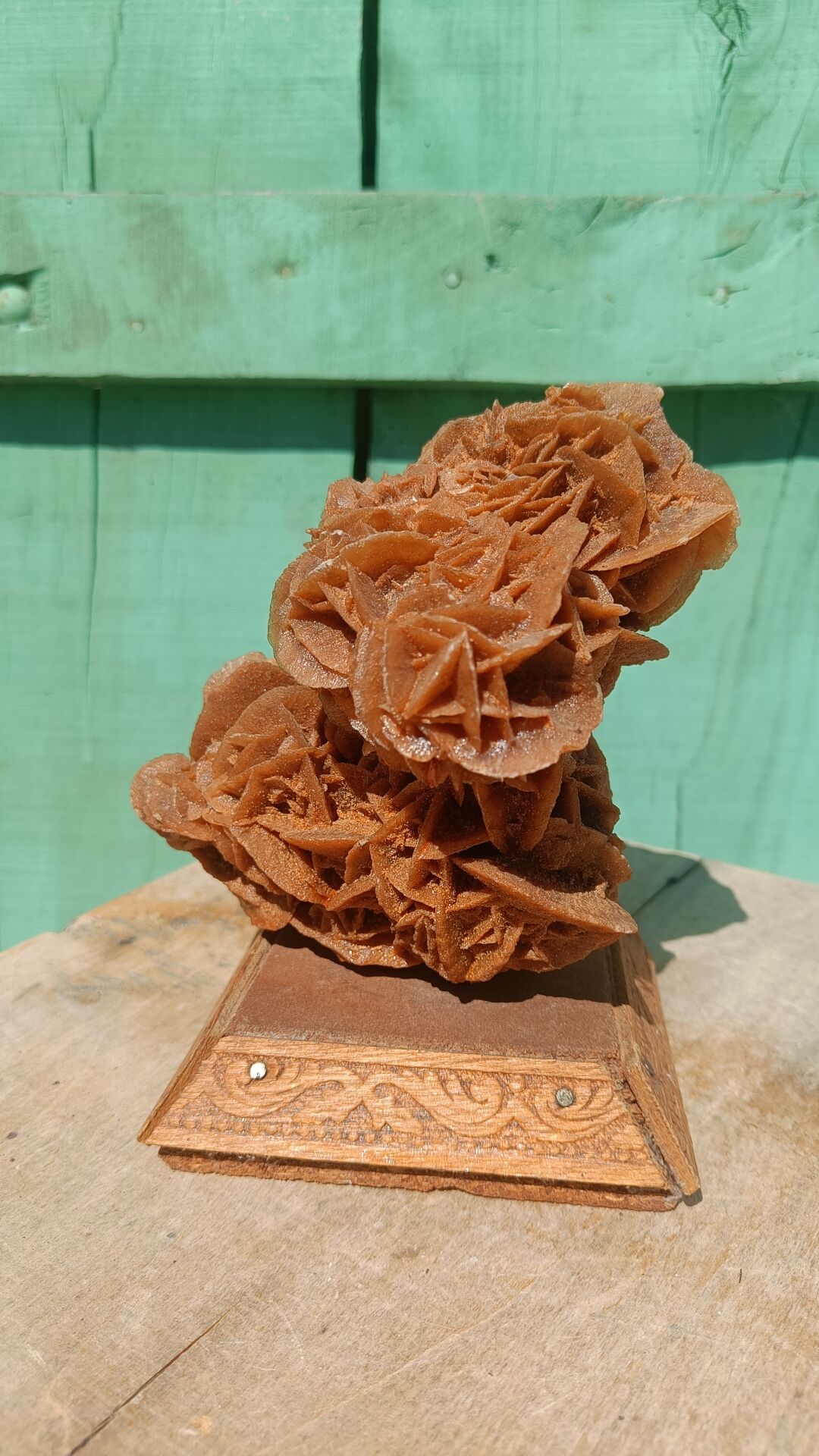 Rose des sables sur socle