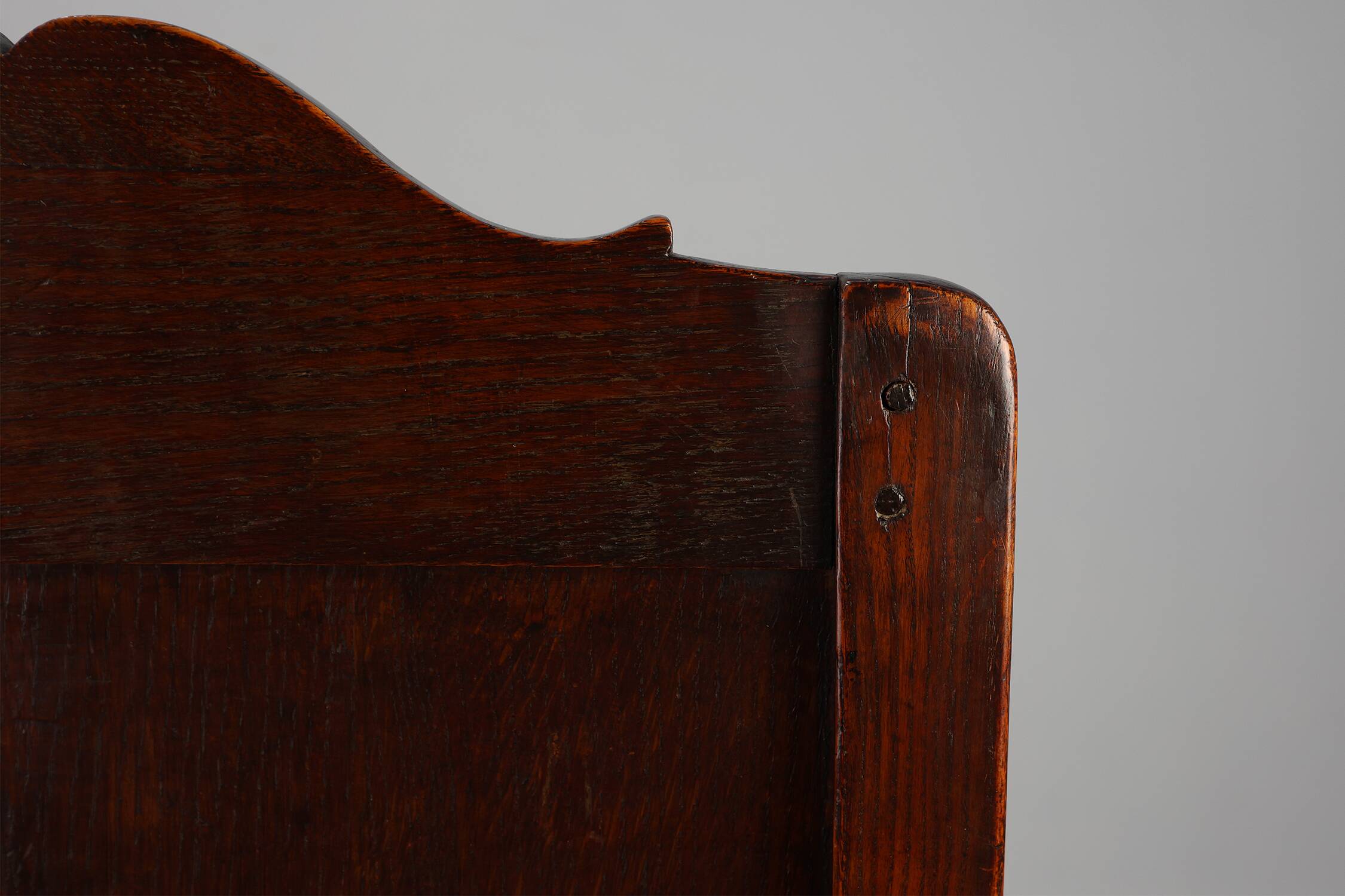 18th Century Liège Armchair in hand carved Oak, Belgium