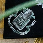 19th-century Chinese lacquer box, handmade motifs, coat of arms of PARIS