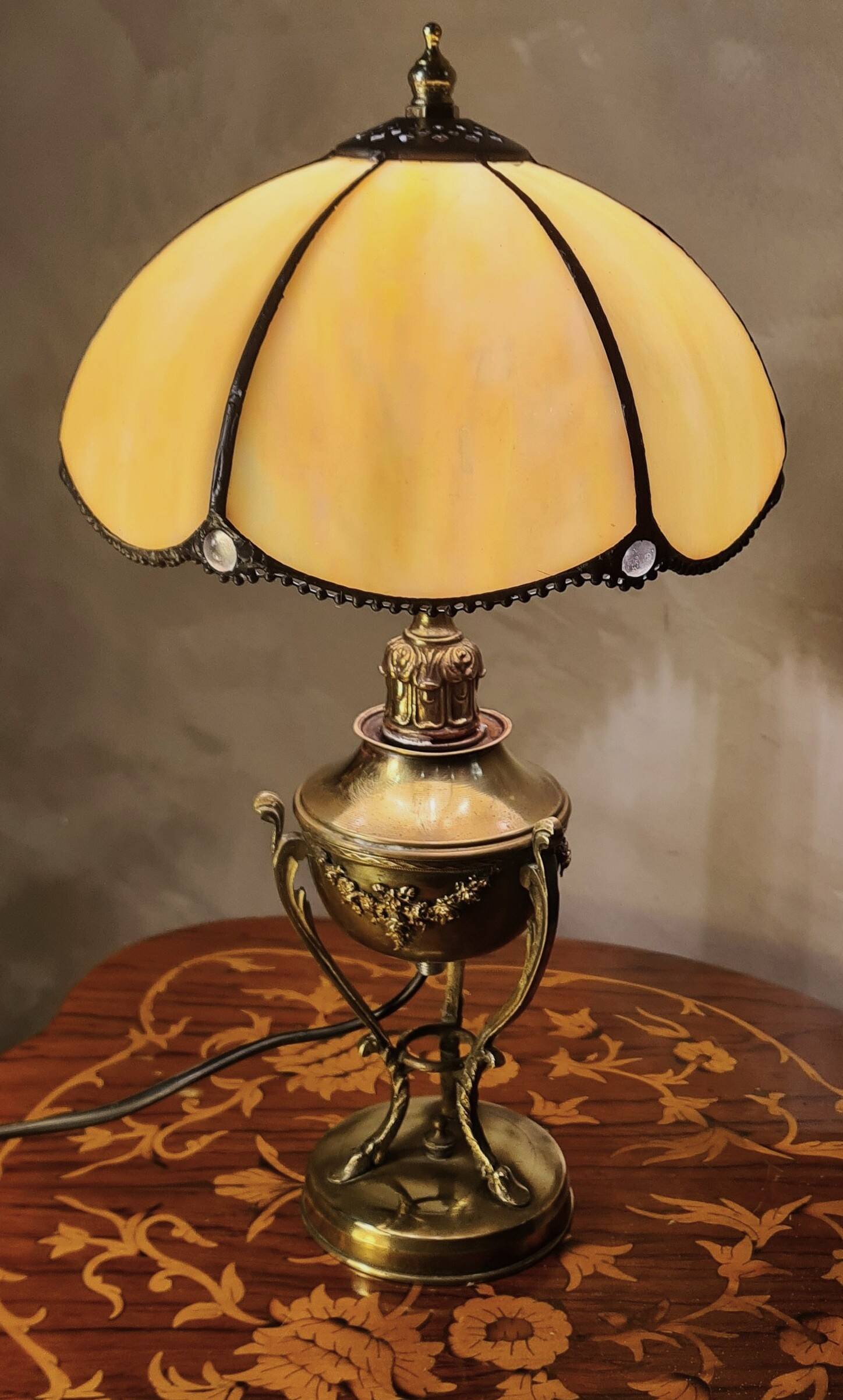 Vintage brass petrol lamp, electric, with glass and lead shade, 38x21