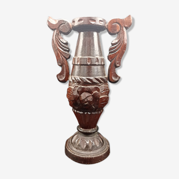 Vase amphore en bois sculpté verni