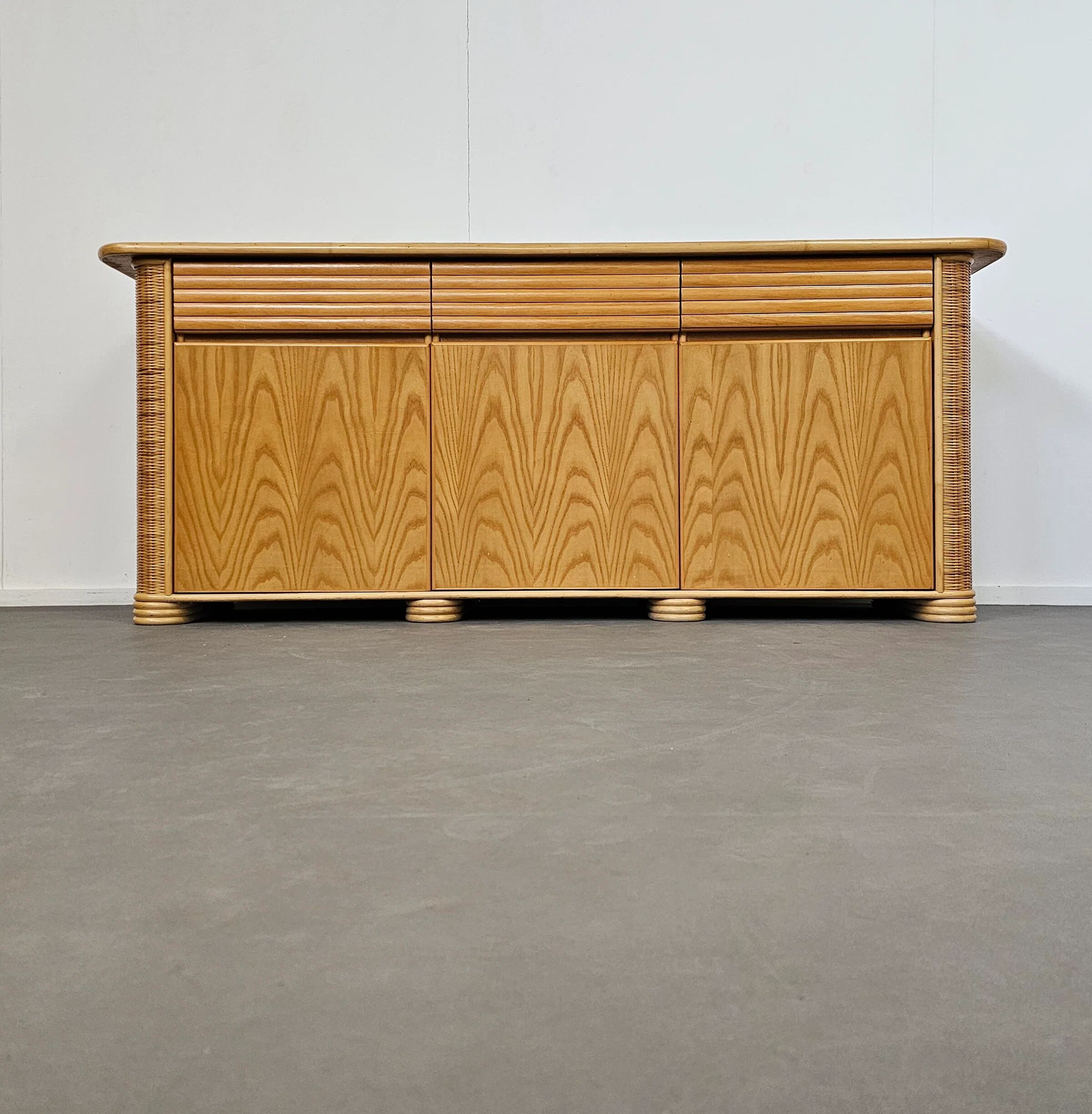 Wood / bamboo / rattan sideboard Roberti Rattan 1970s stunning condition