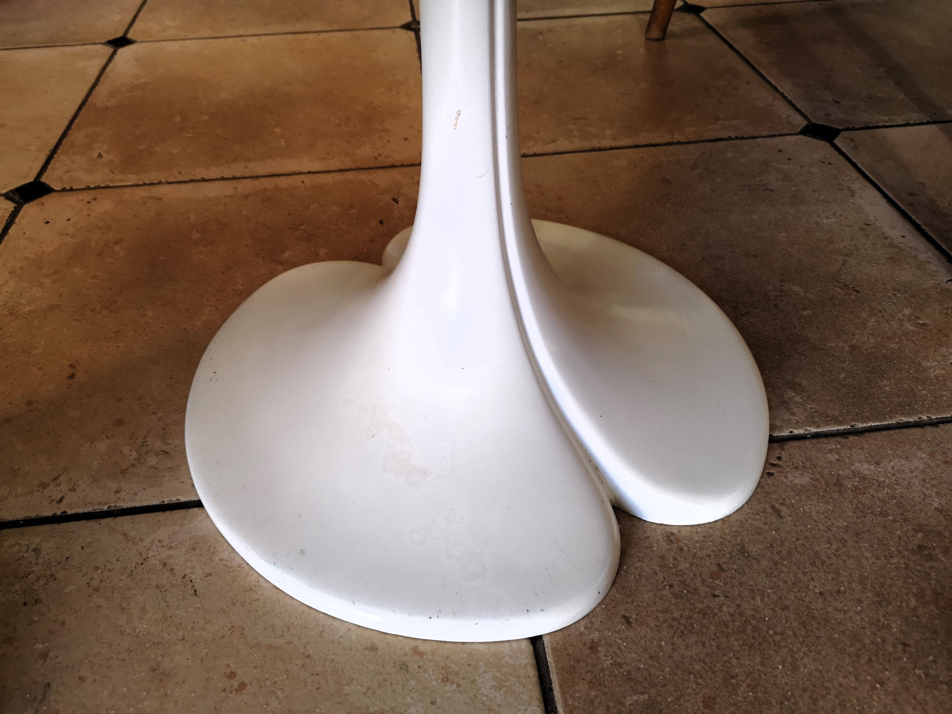 Tulip table and chair set