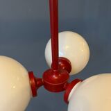 Lustre en verre opalin rouge du milieu du siècle