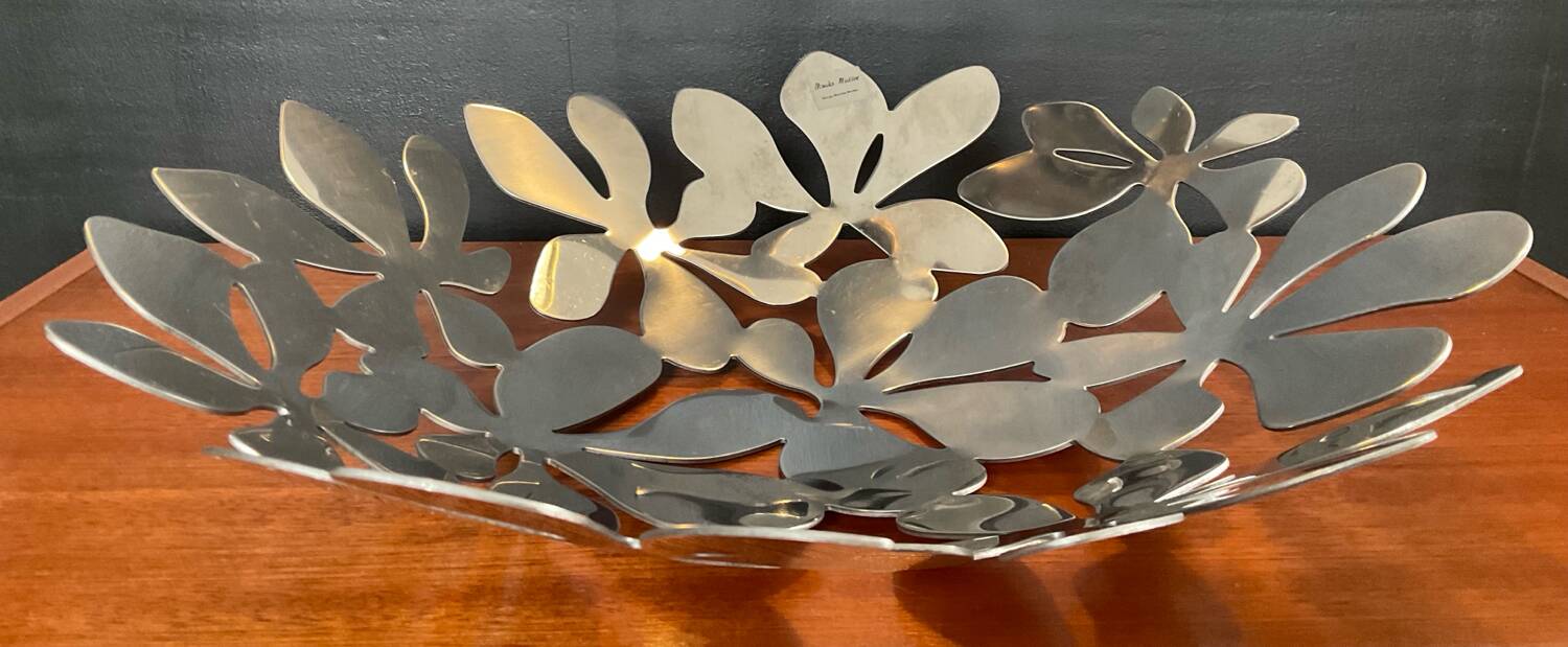 Cup design by Monika Mulder for Ikea