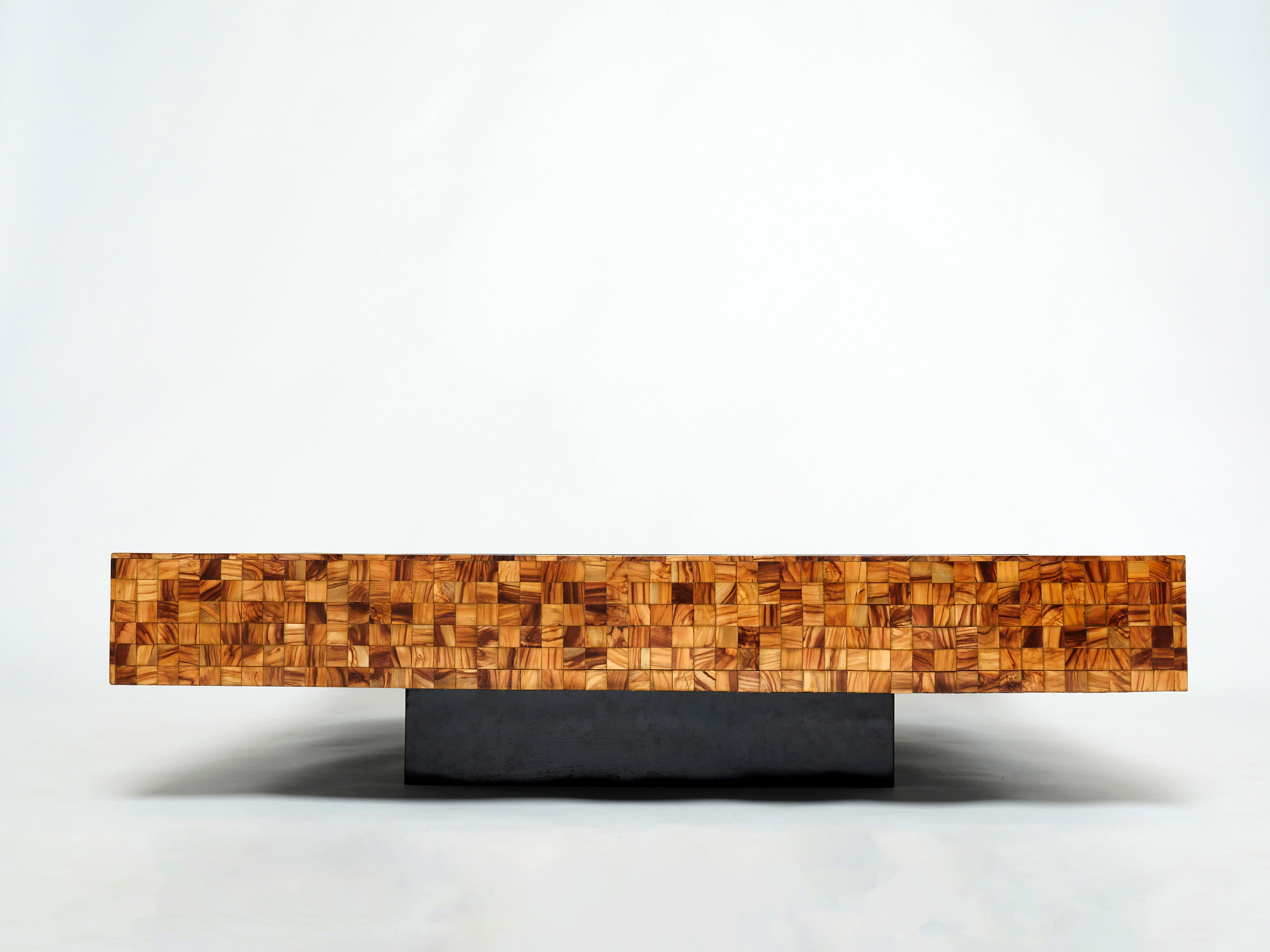 Table basse marqueterie de bois d’olivier par Sandro Petti 1970