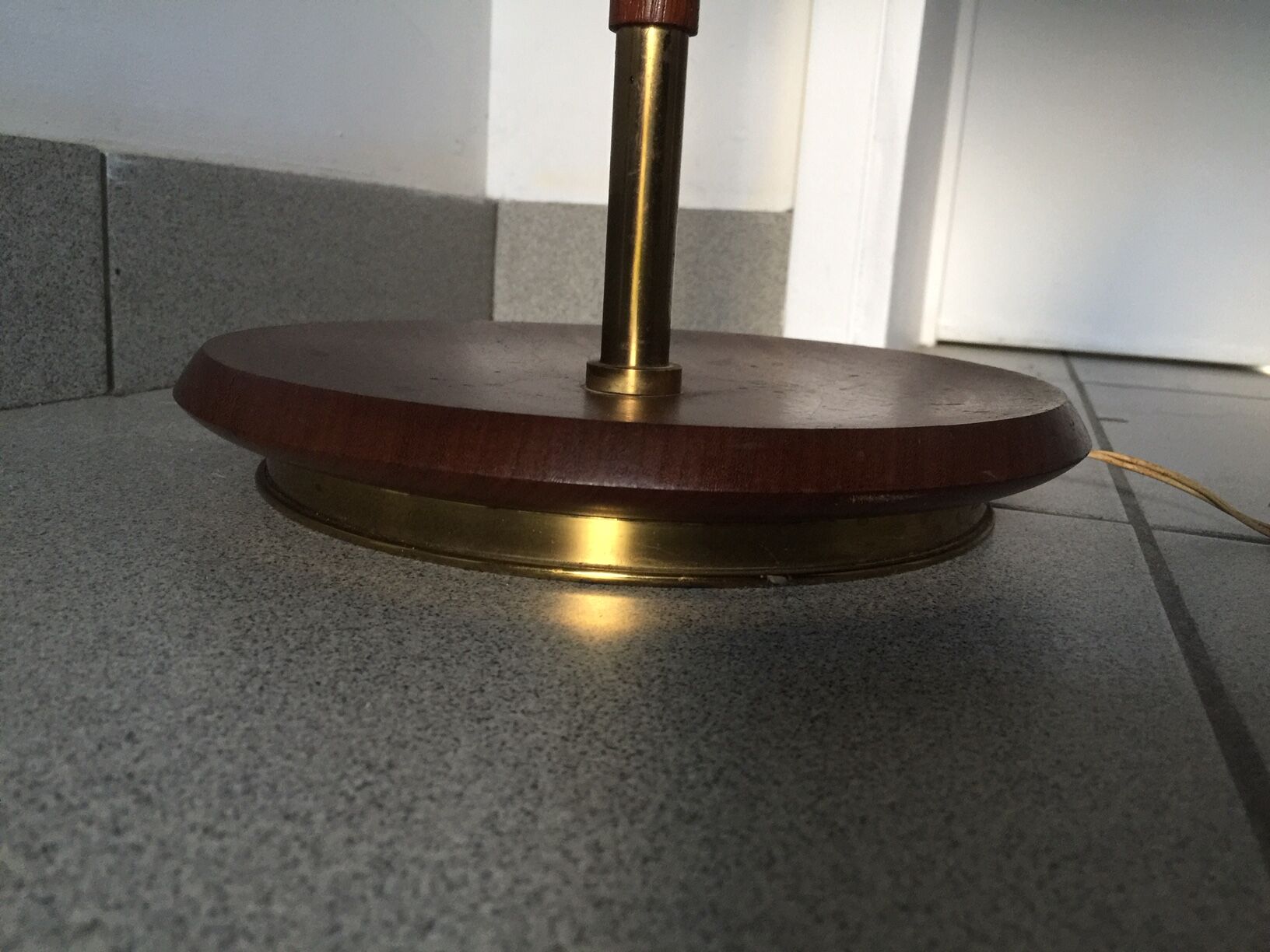 Scandinavian floor lamp in teak and brass, 1960