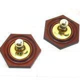 2 appliques hexagonales en bois et laiton, 1970 / 80