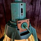 „Alma“ ukrainische Industrie Lampe Grün / Schwarz